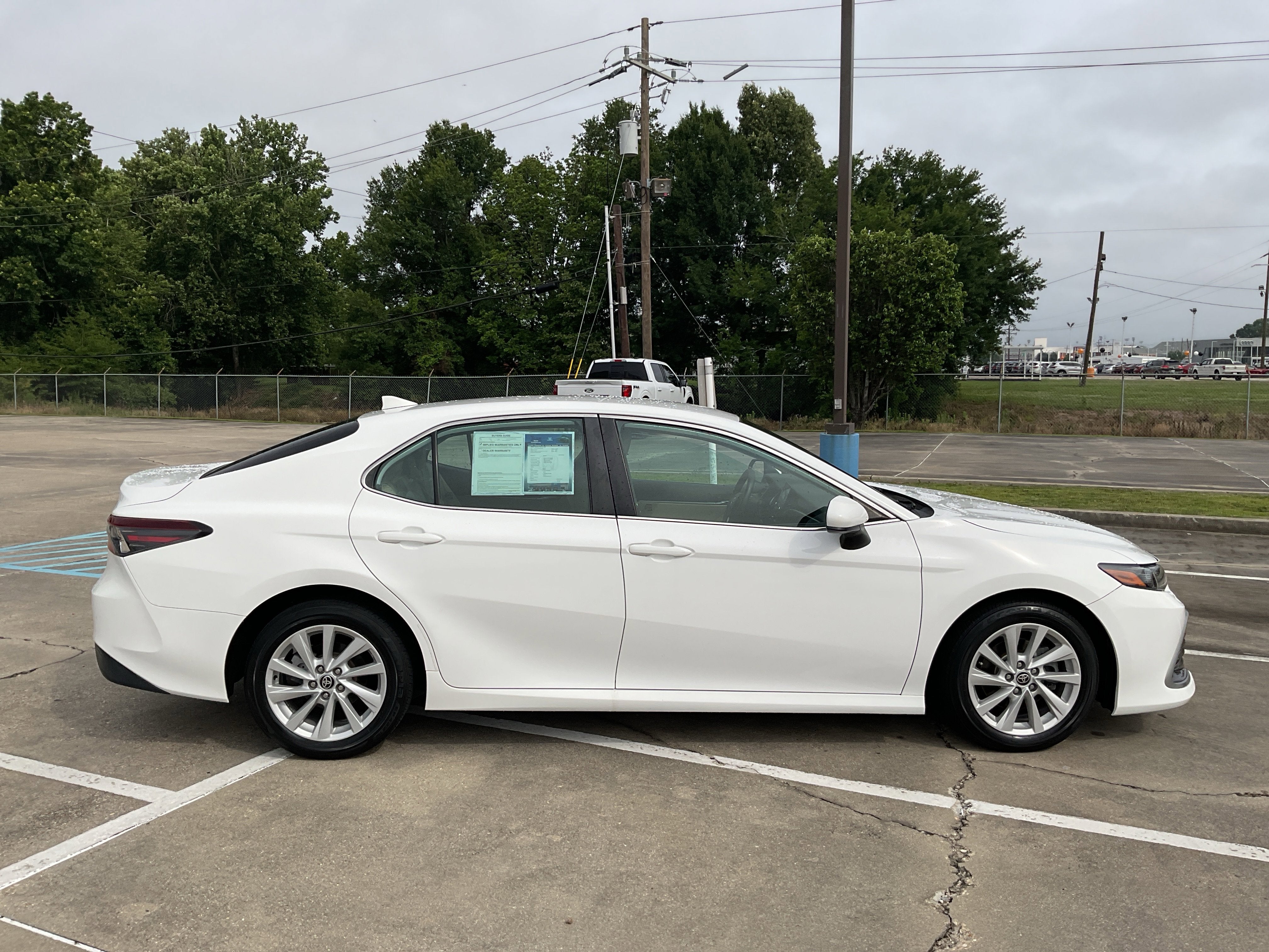 2022 Toyota Camry LE