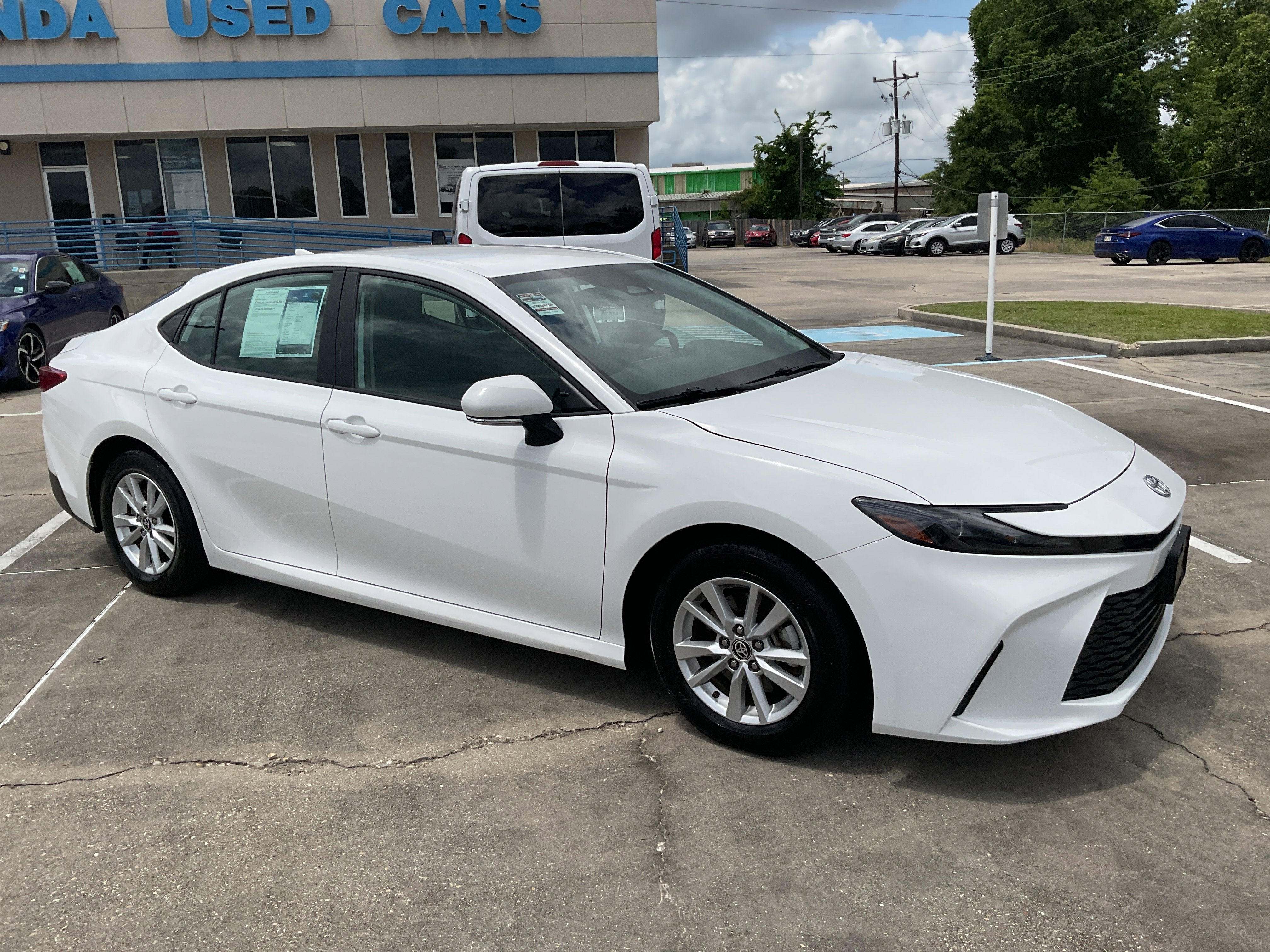 2025 Toyota Camry LE
