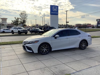 2023 Toyota Camry SE