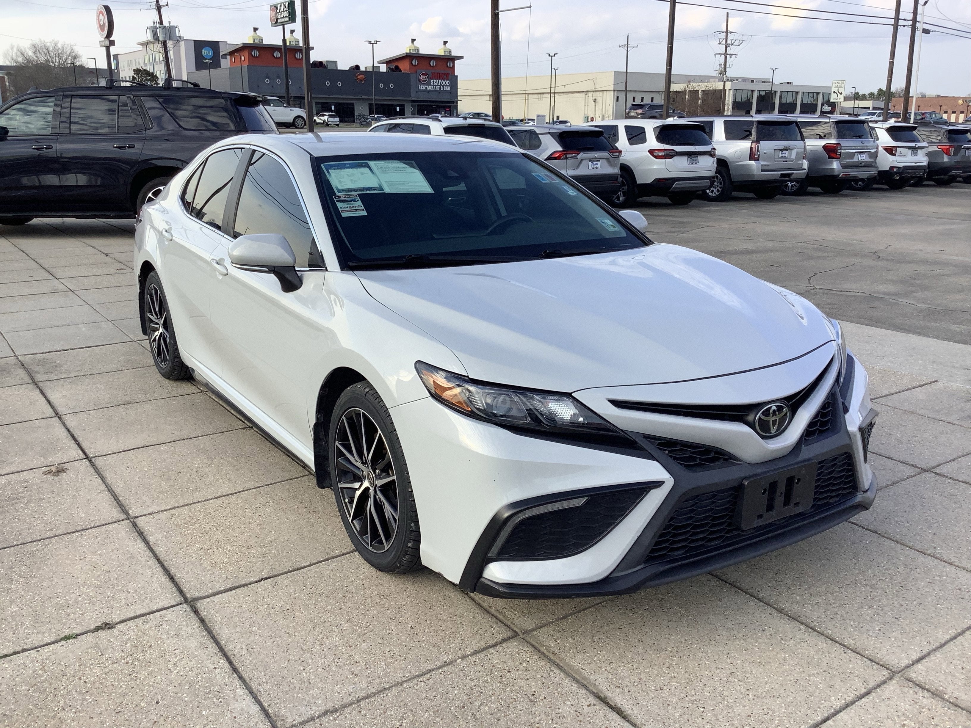 2023 Toyota Camry SE