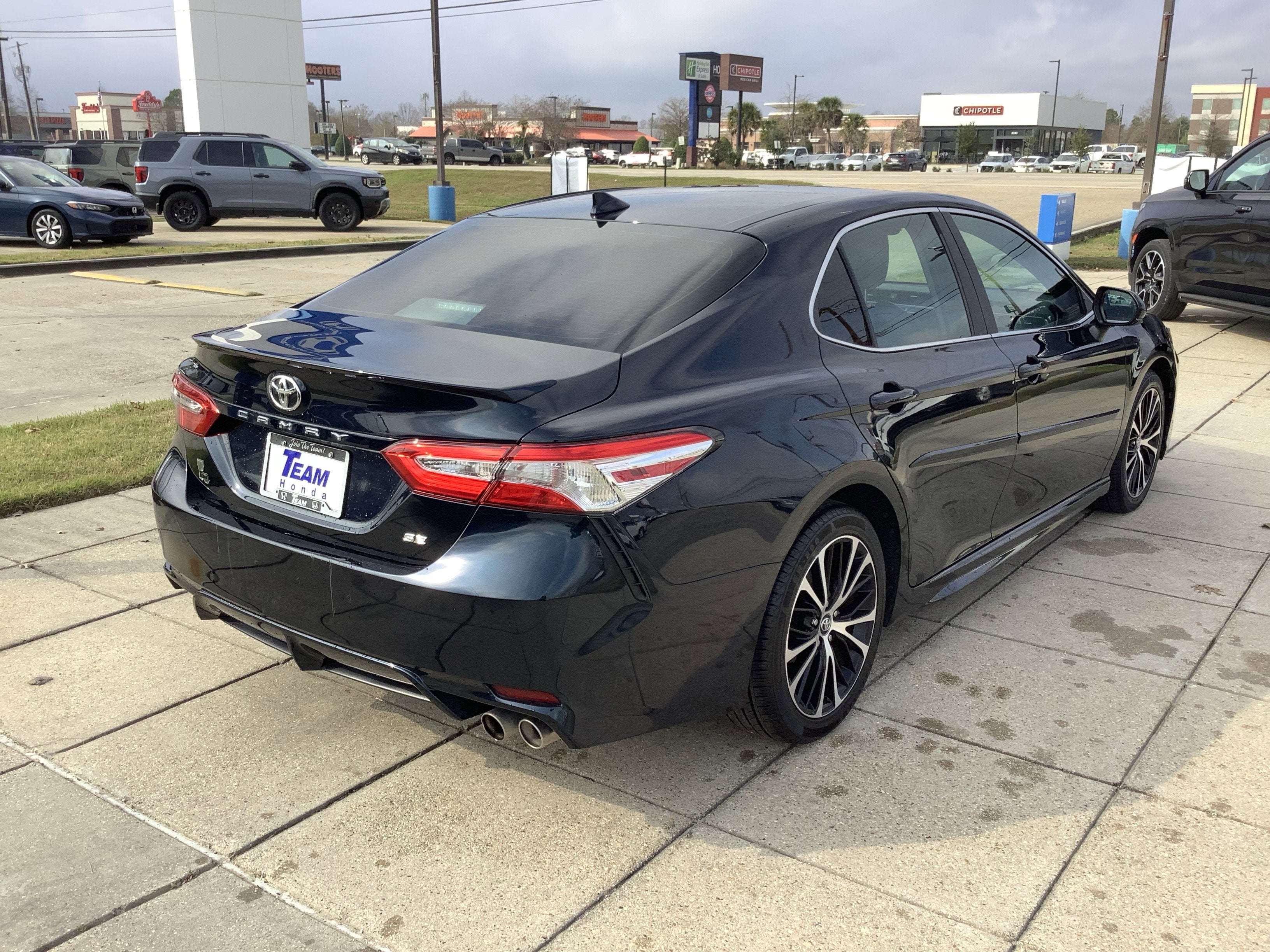 2020 Toyota Camry SE