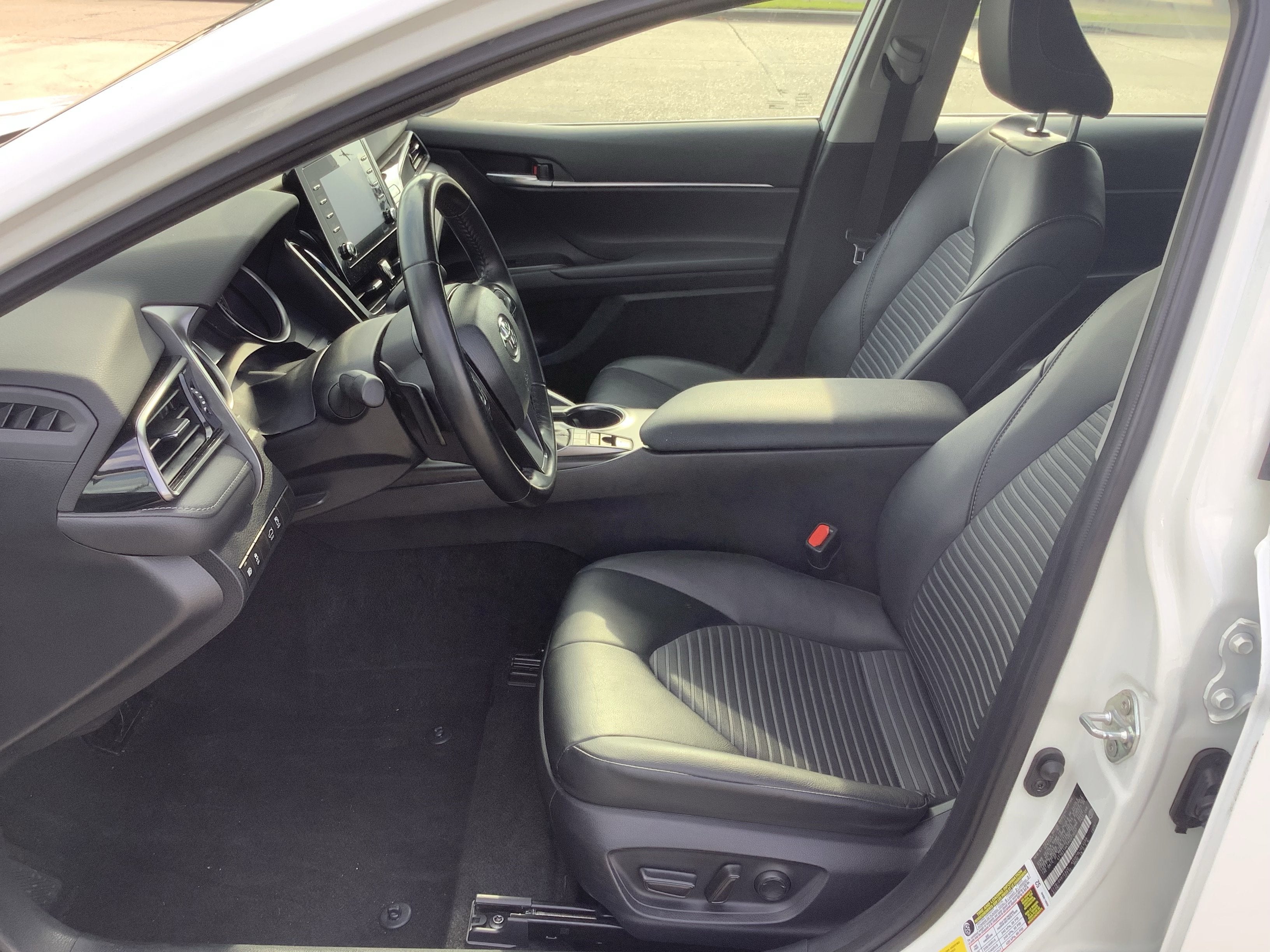 2024 Toyota Camry Hybrid SE