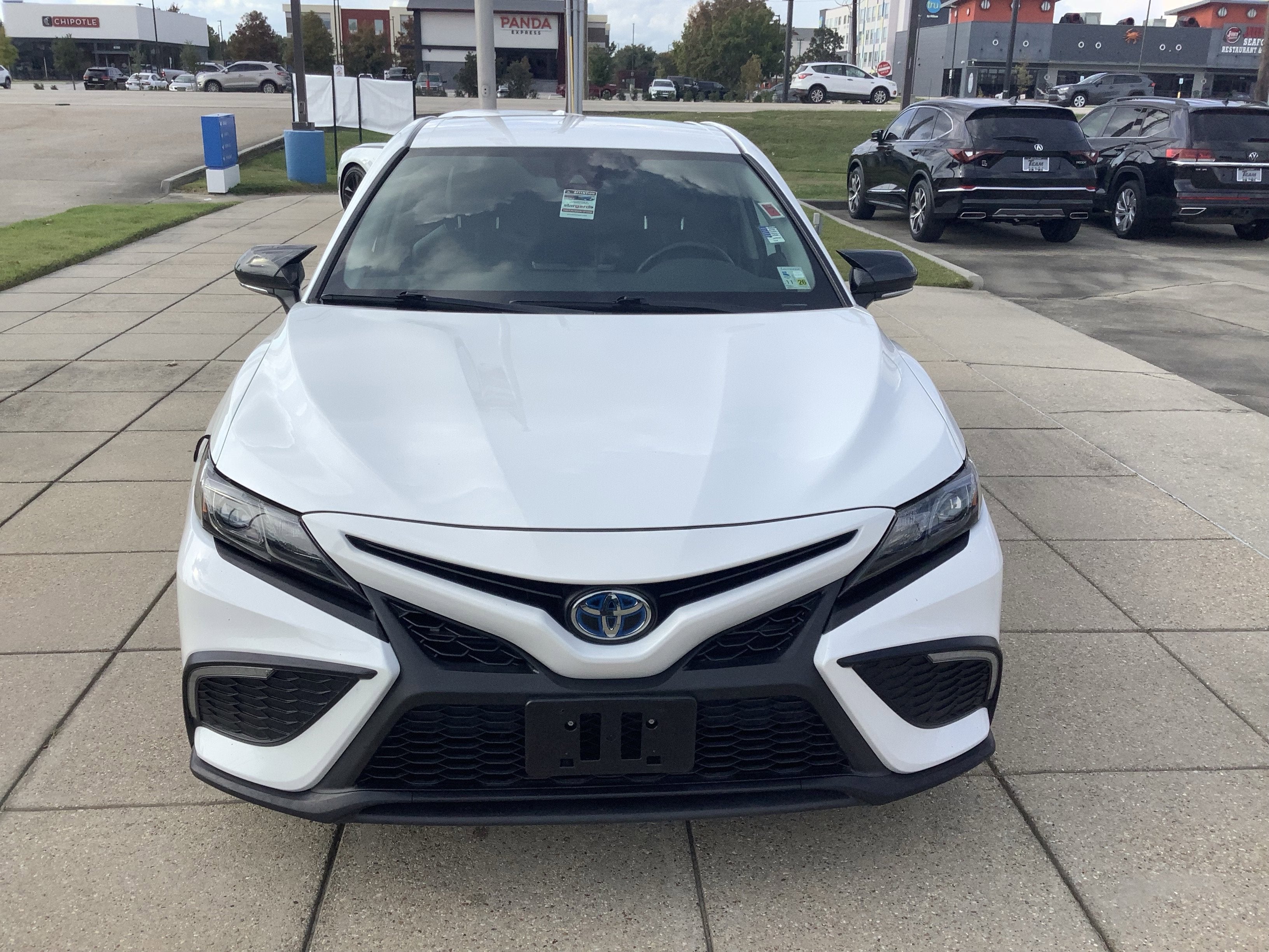 2024 Toyota Camry Hybrid SE