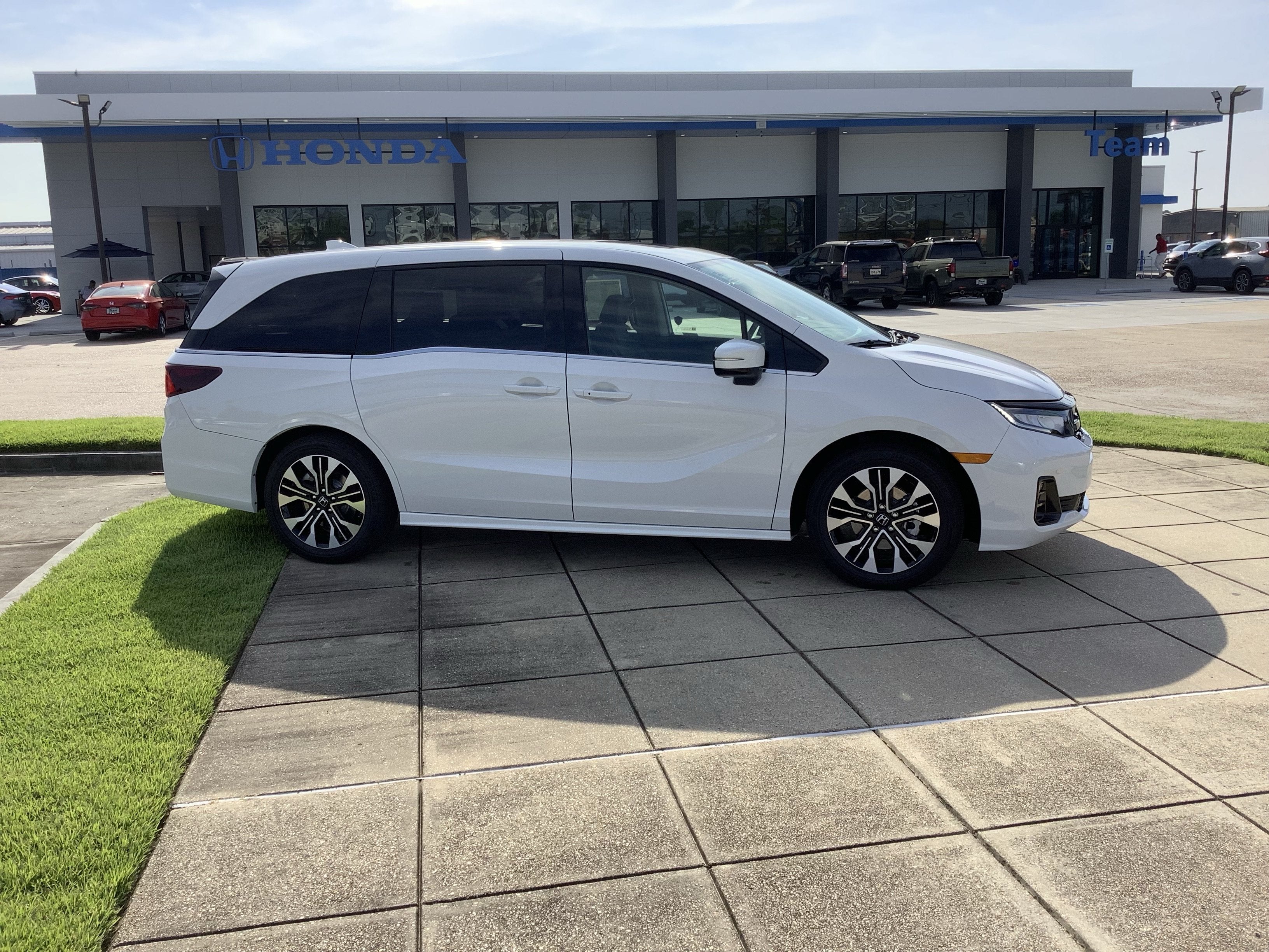 2027 Honda Odyssey Elite