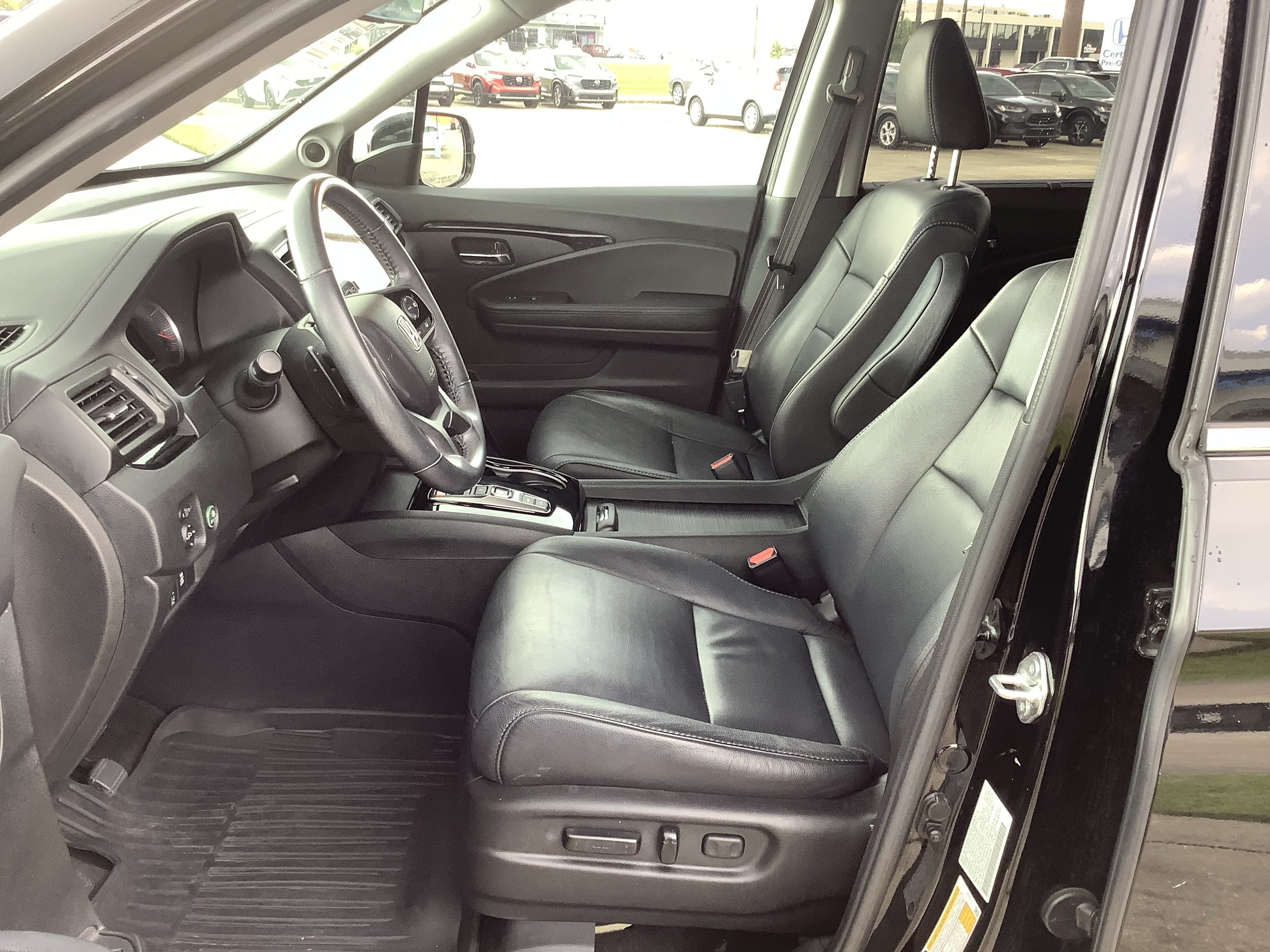 2022 Honda Pilot Touring - Photo 12