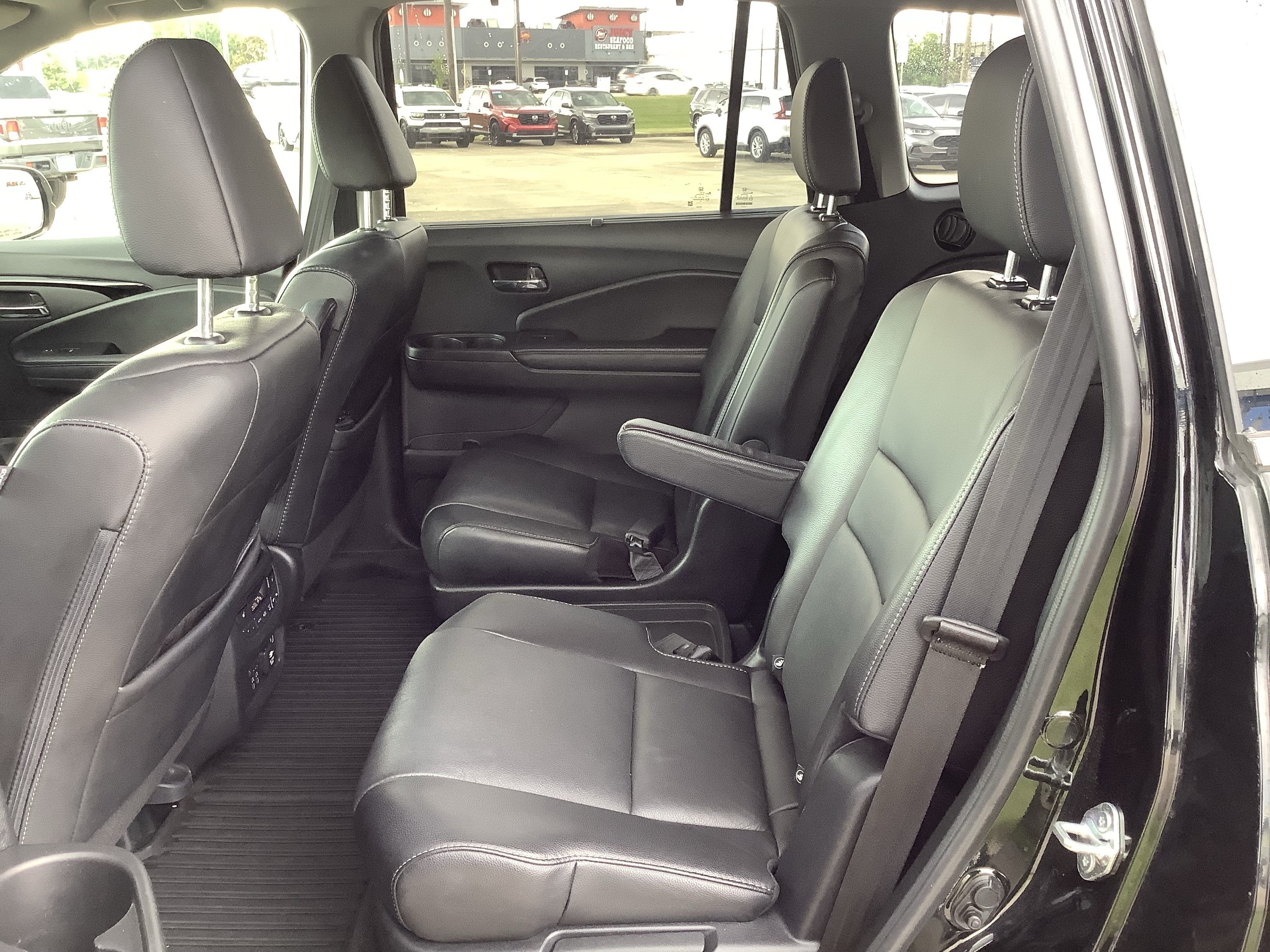 2022 Honda Pilot Touring - Photo 13