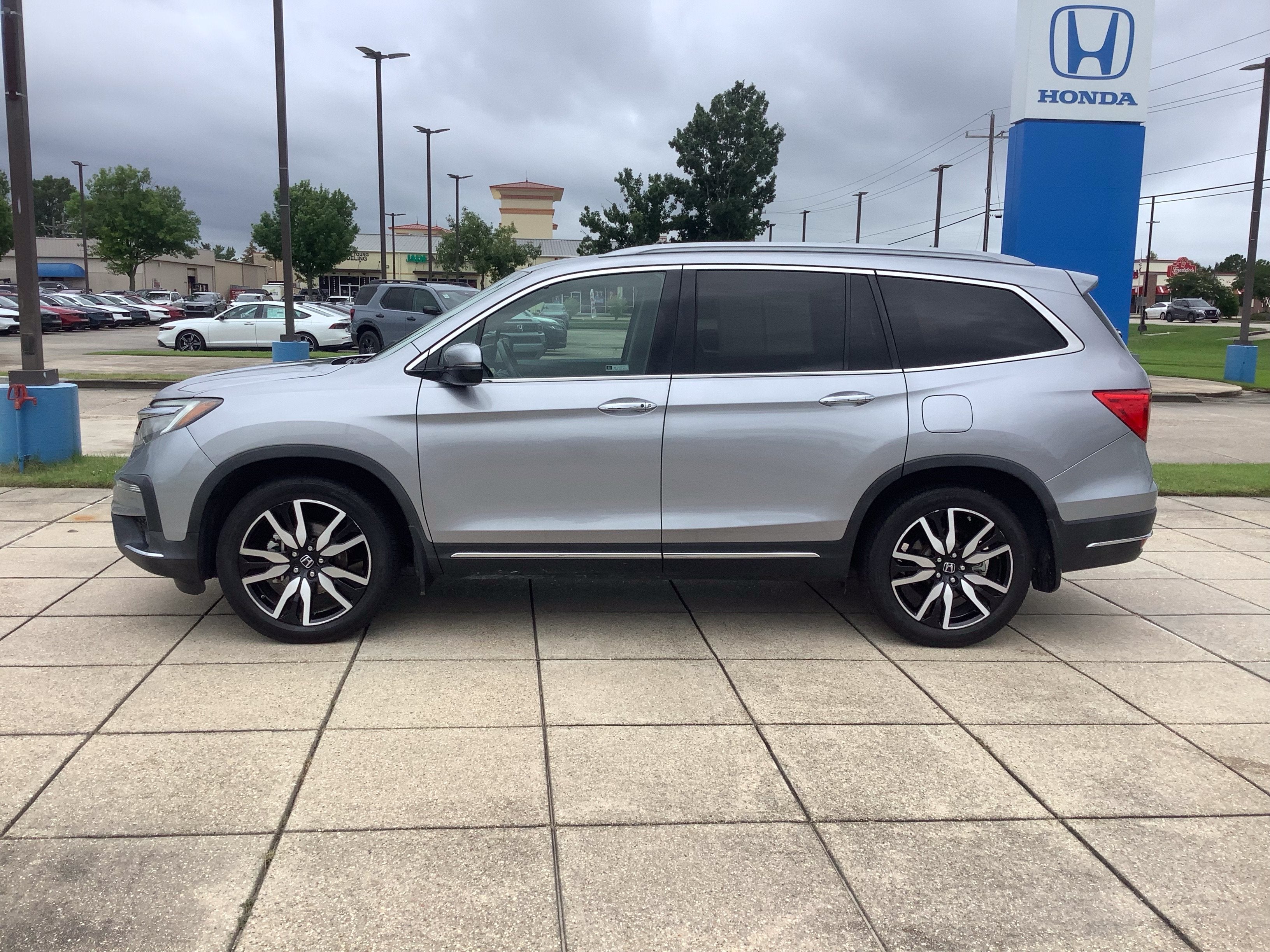 2021 Honda Pilot Touring 7-Passenger