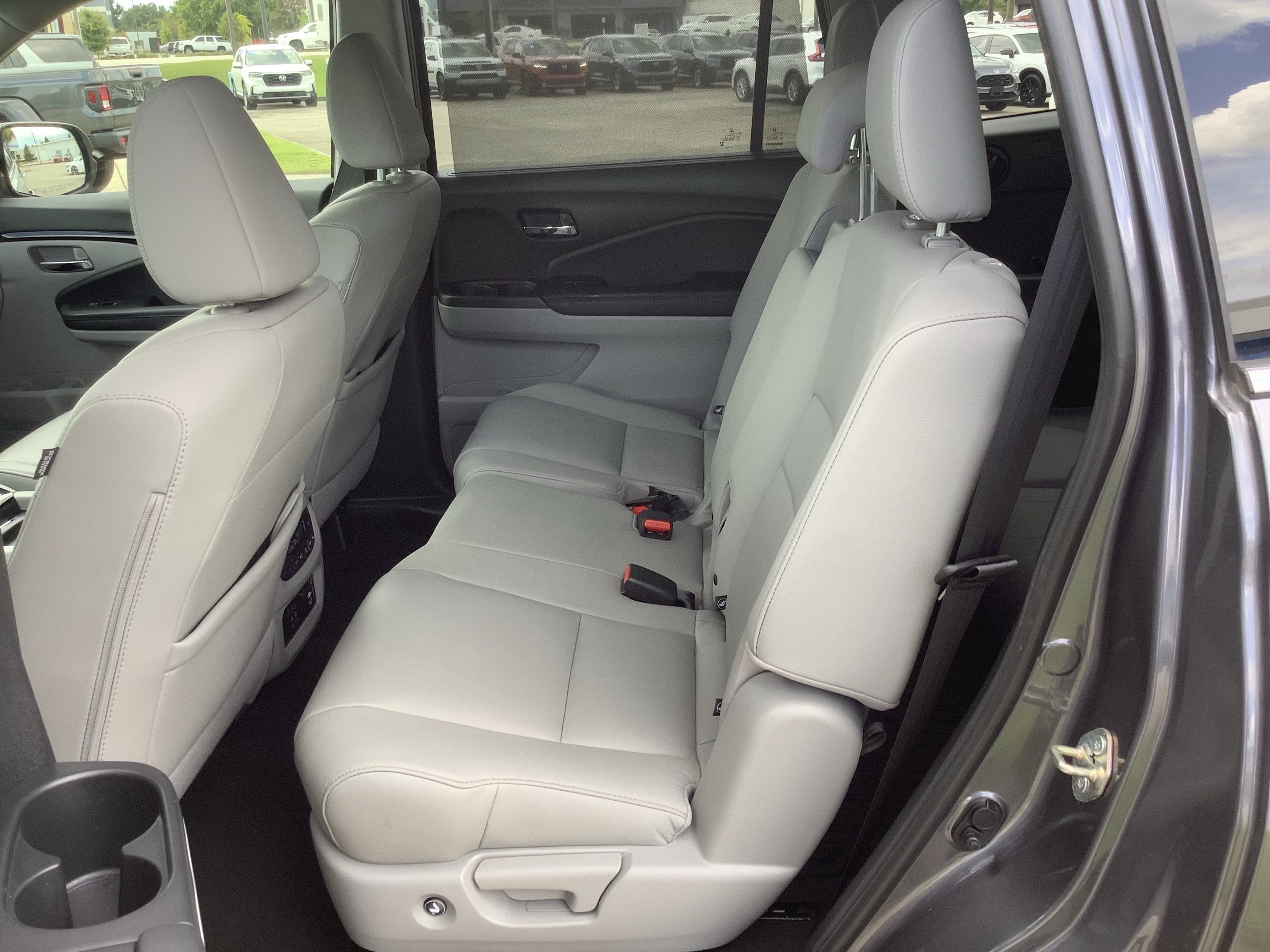 2021 Honda Pilot Touring 8-Passenger