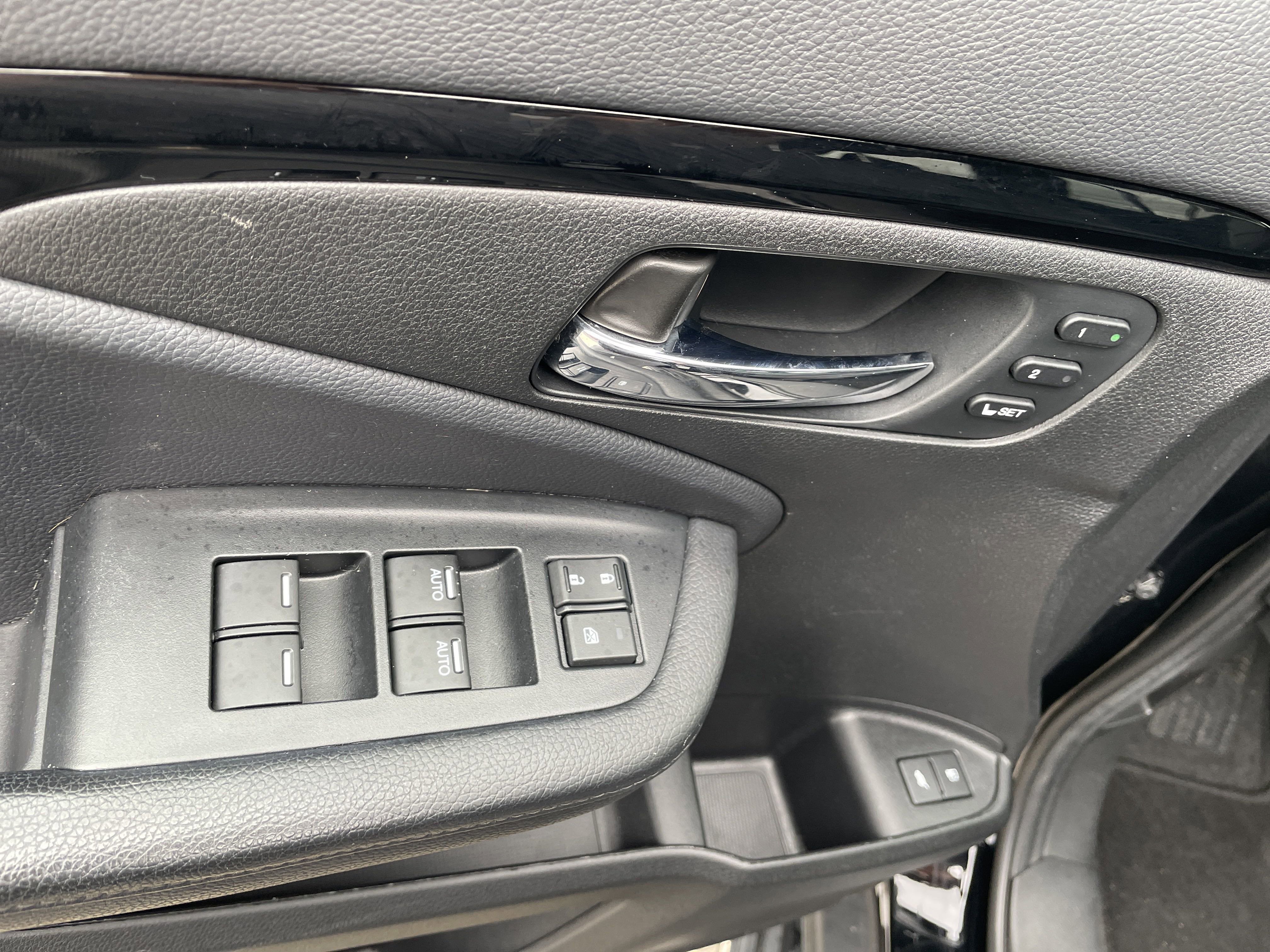 2021 Honda Pilot Touring 8-Passenger