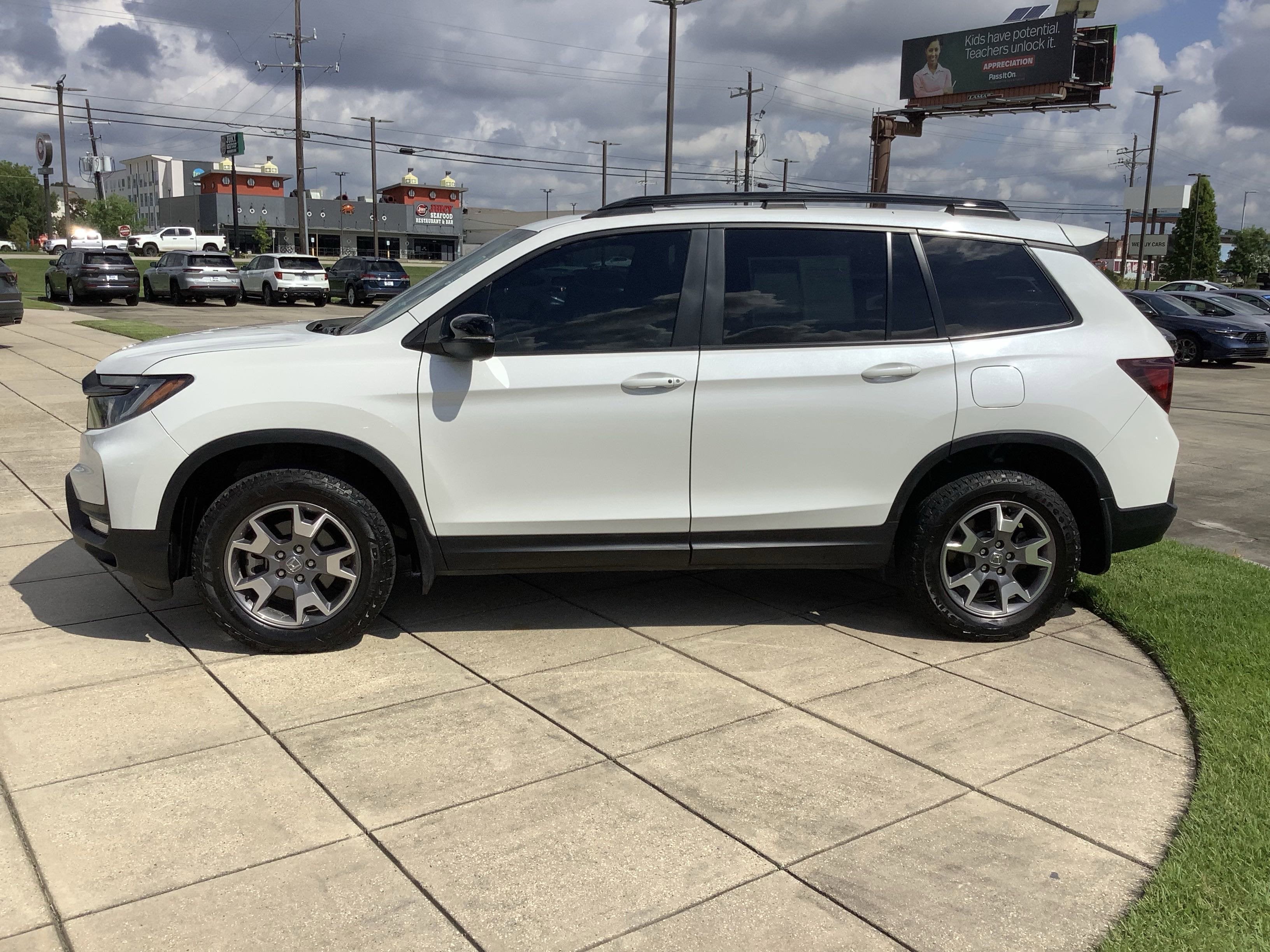 2022 Honda Passport TrailSport