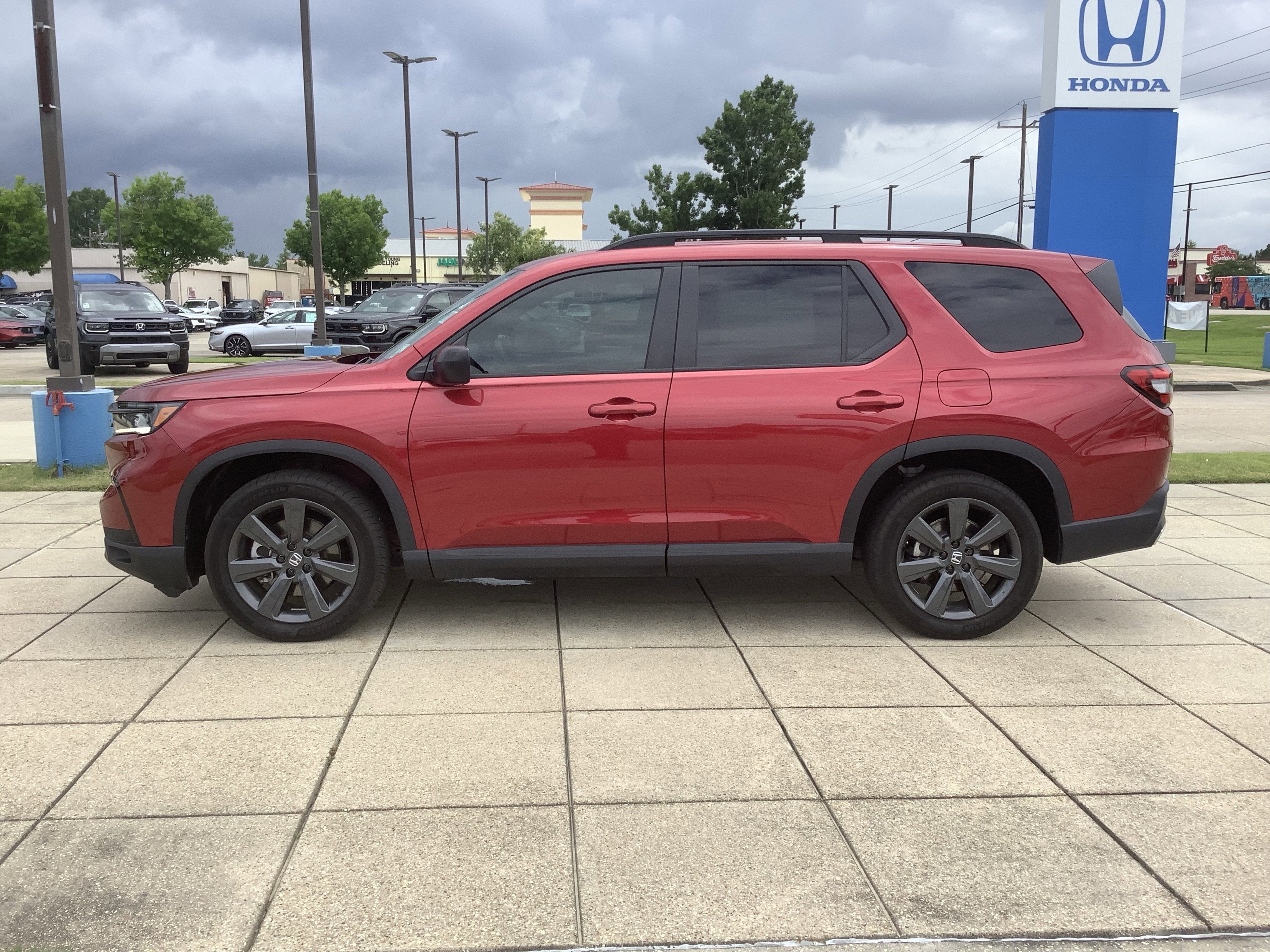 2025 Honda Pilot Sport