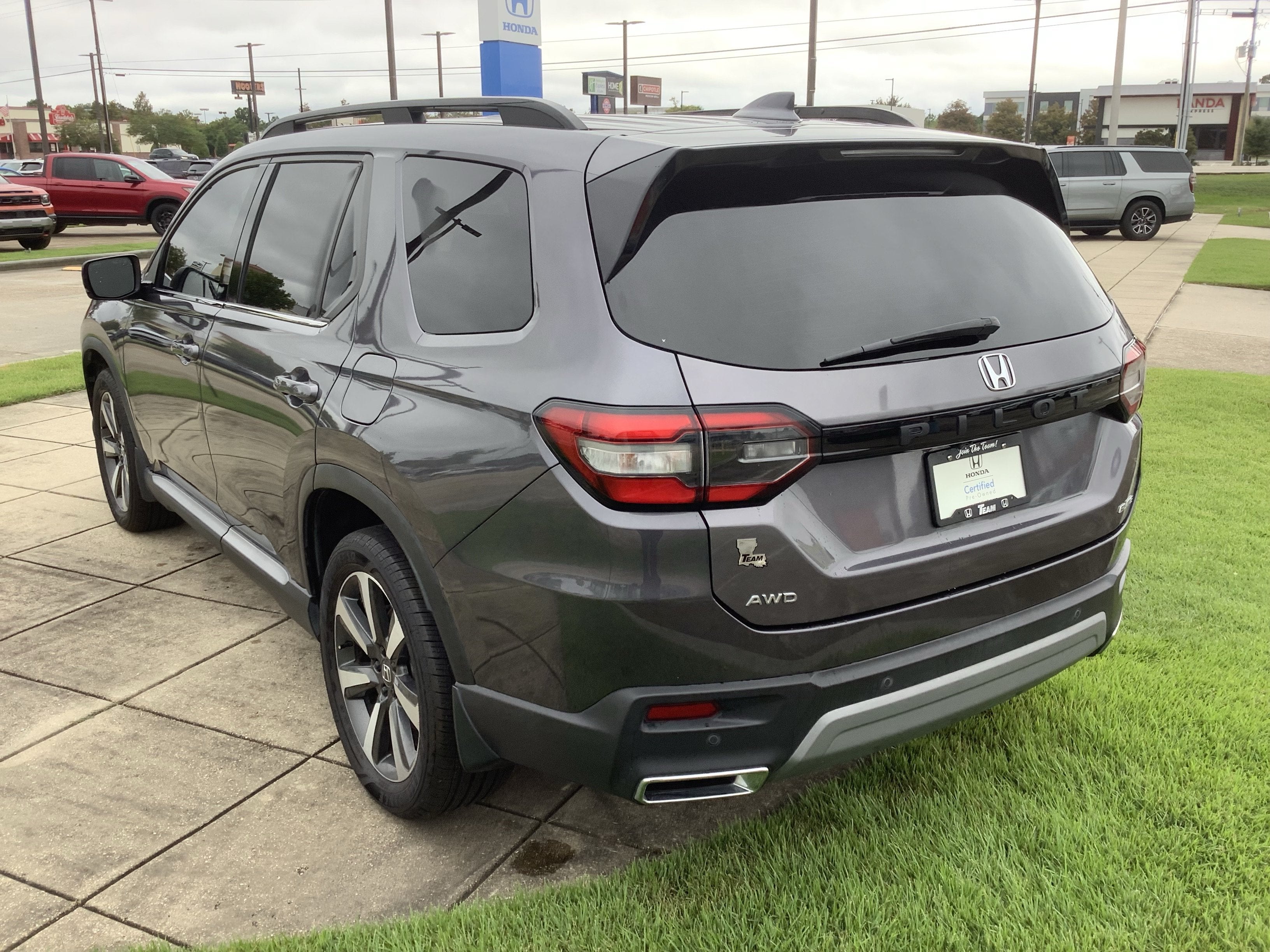 2023 Honda Pilot Elite