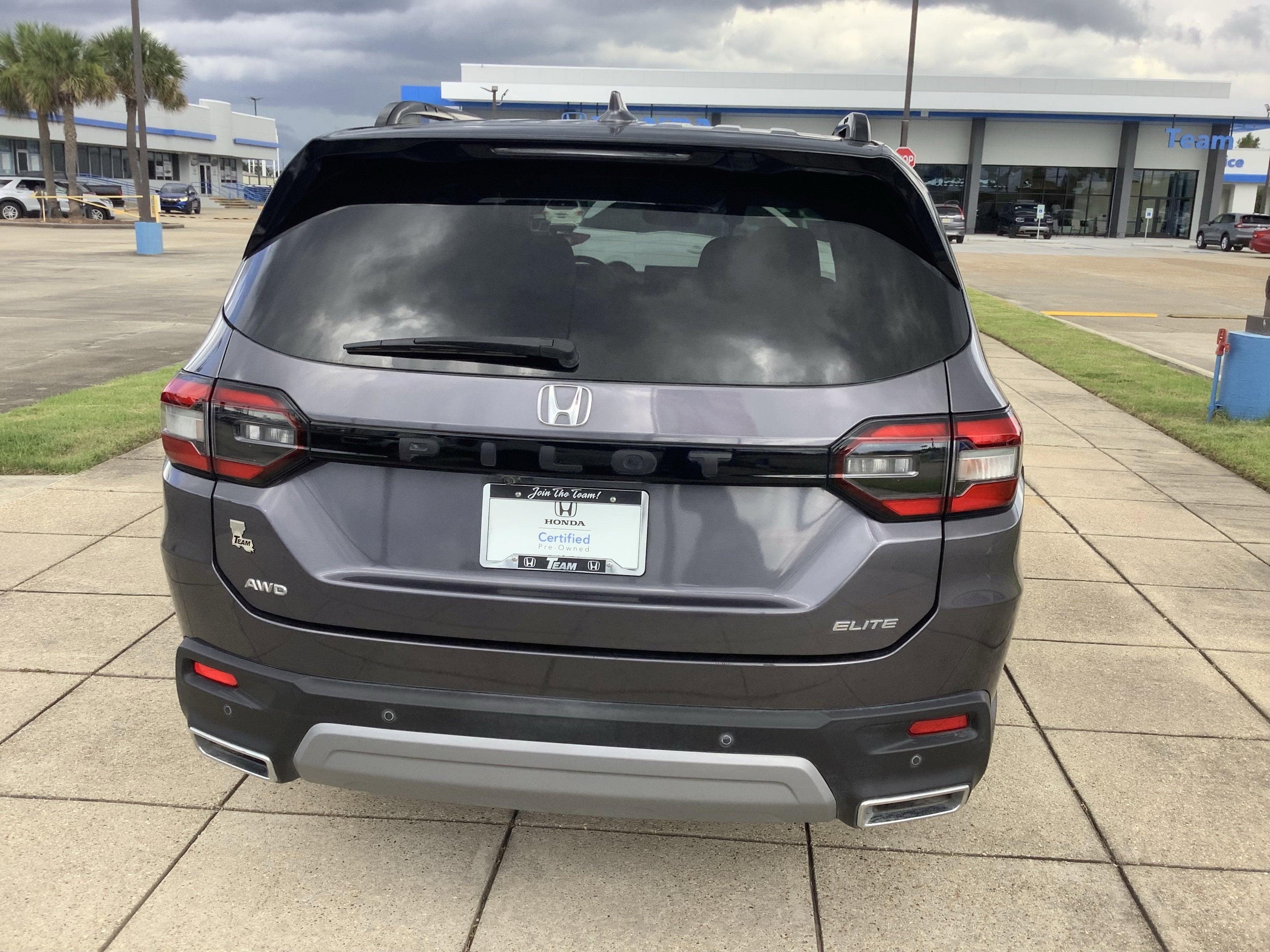 2023 Honda Pilot Elite