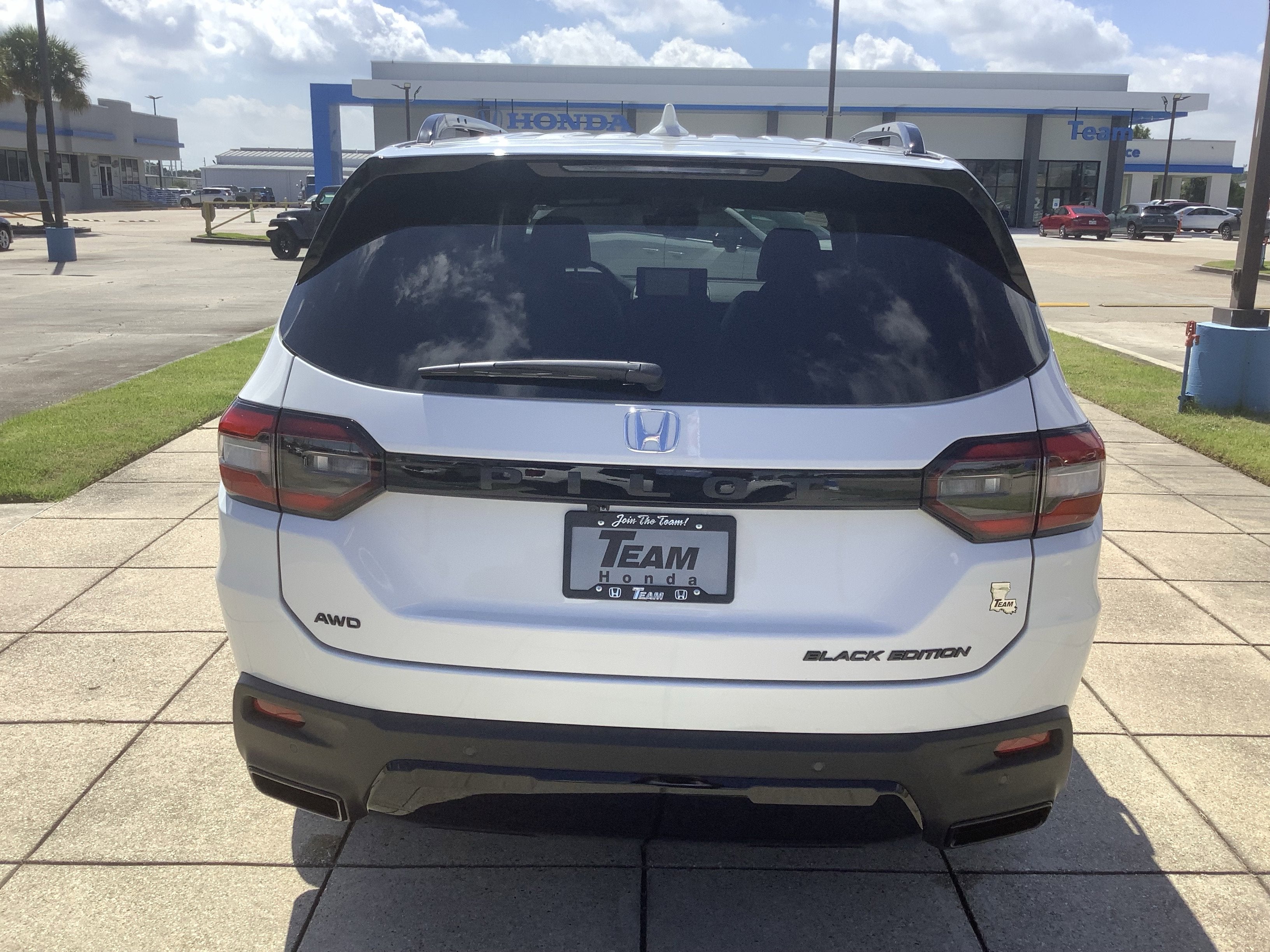 2026 Honda Pilot Black Edition
