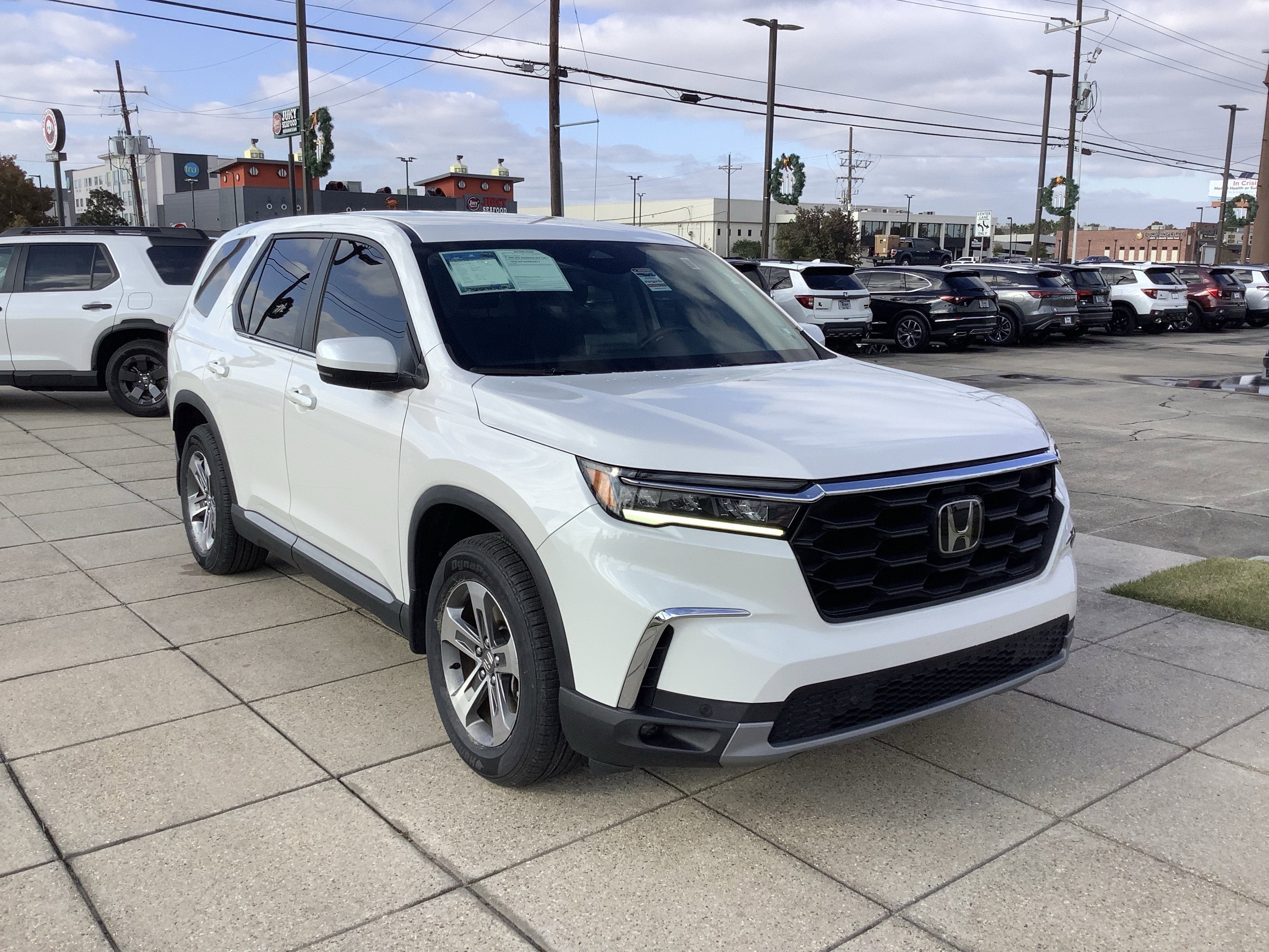 2023 Honda Pilot EX-L 8 Passenger