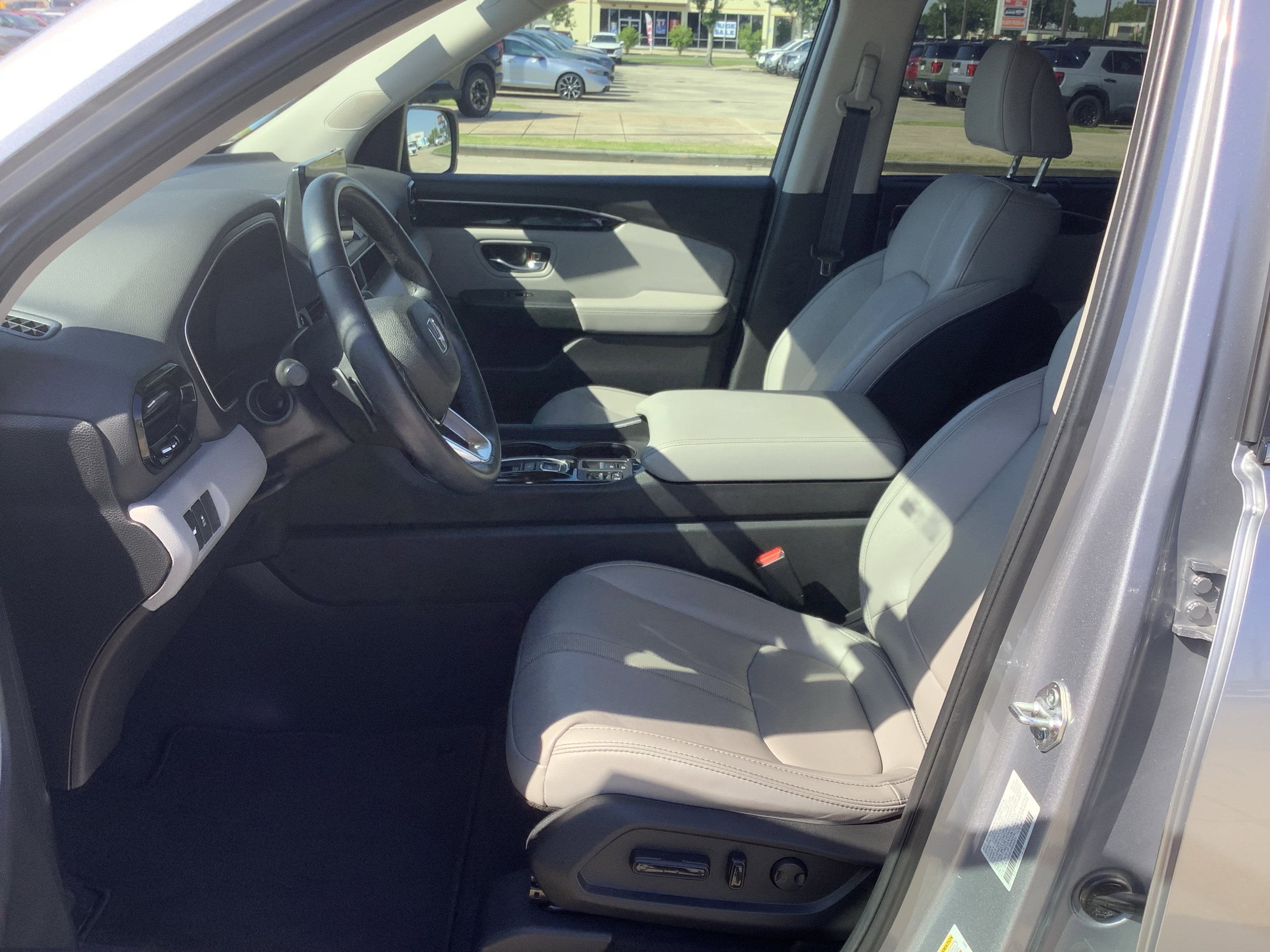 2023 Honda Pilot EX-L 8 Passenger