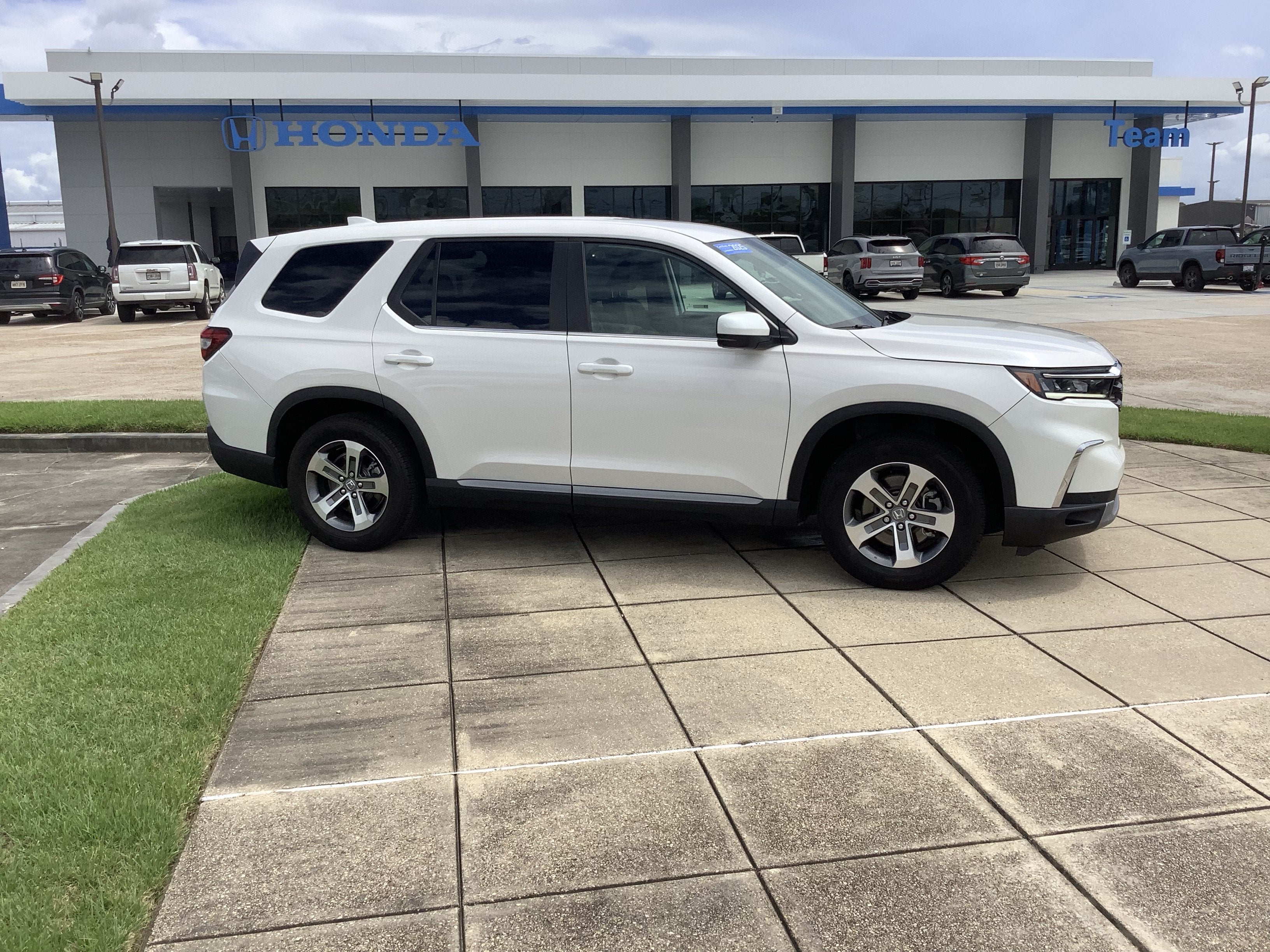 2025 Honda Pilot EX-L