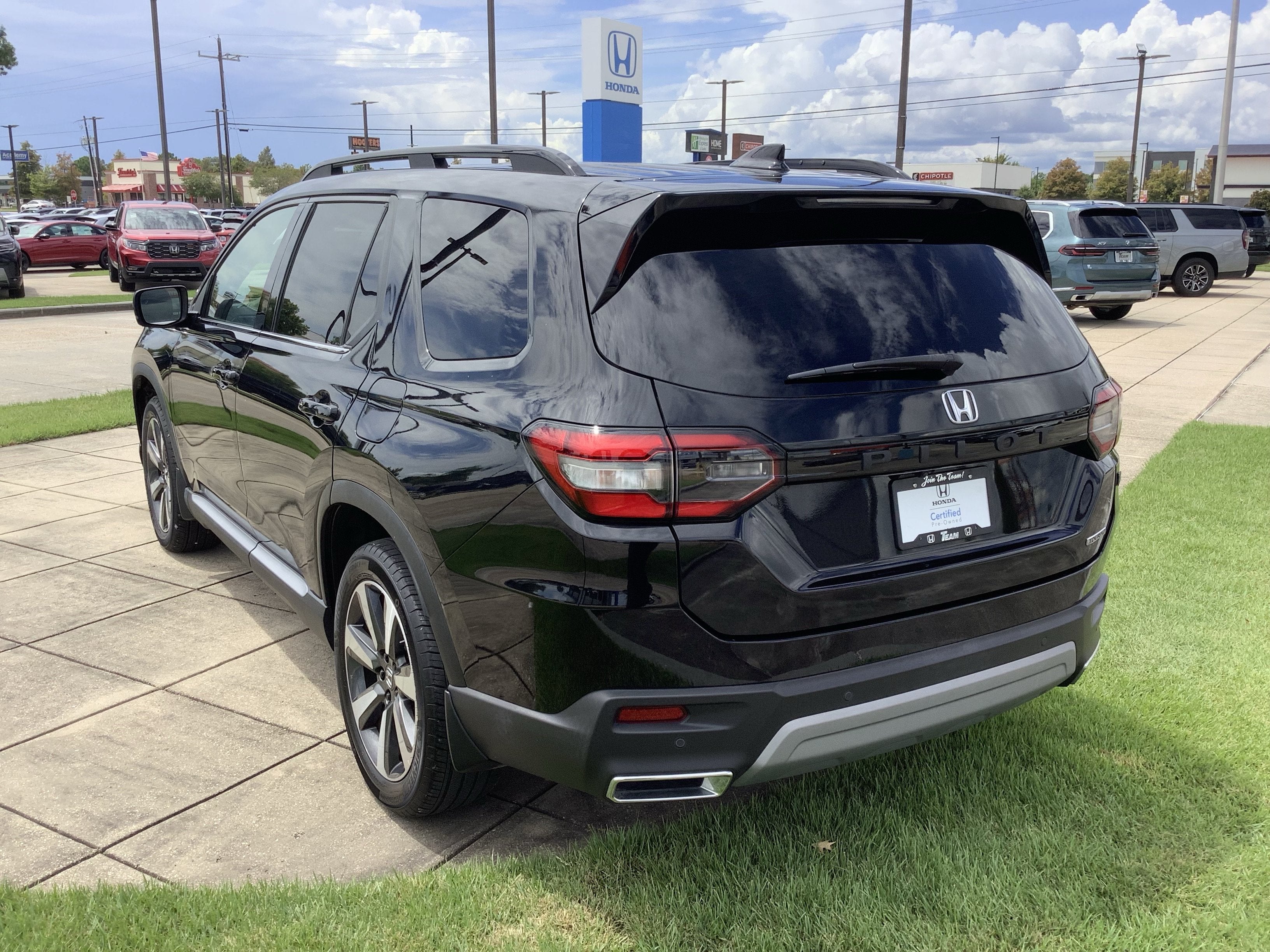 2024 Honda Pilot Touring
