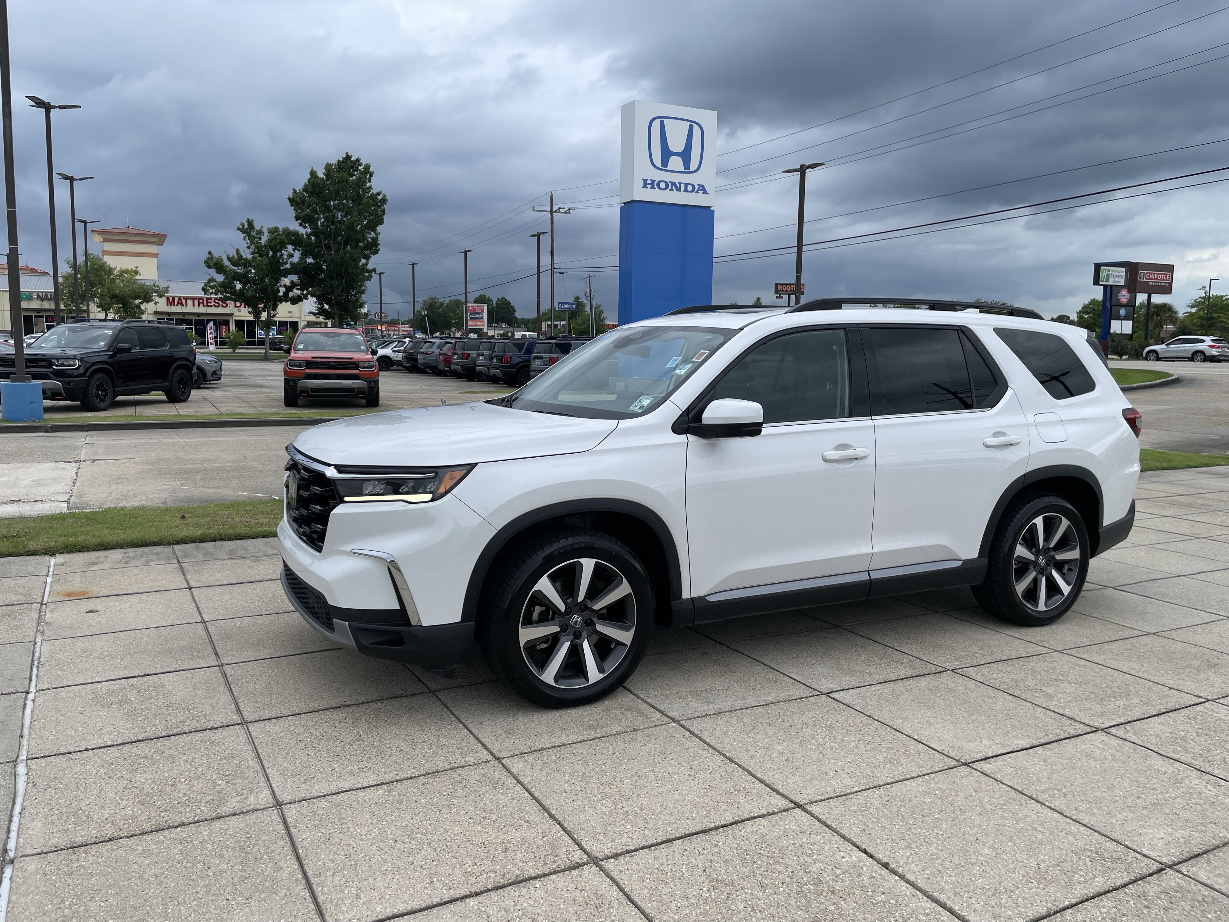 2023 Honda Pilot Touring