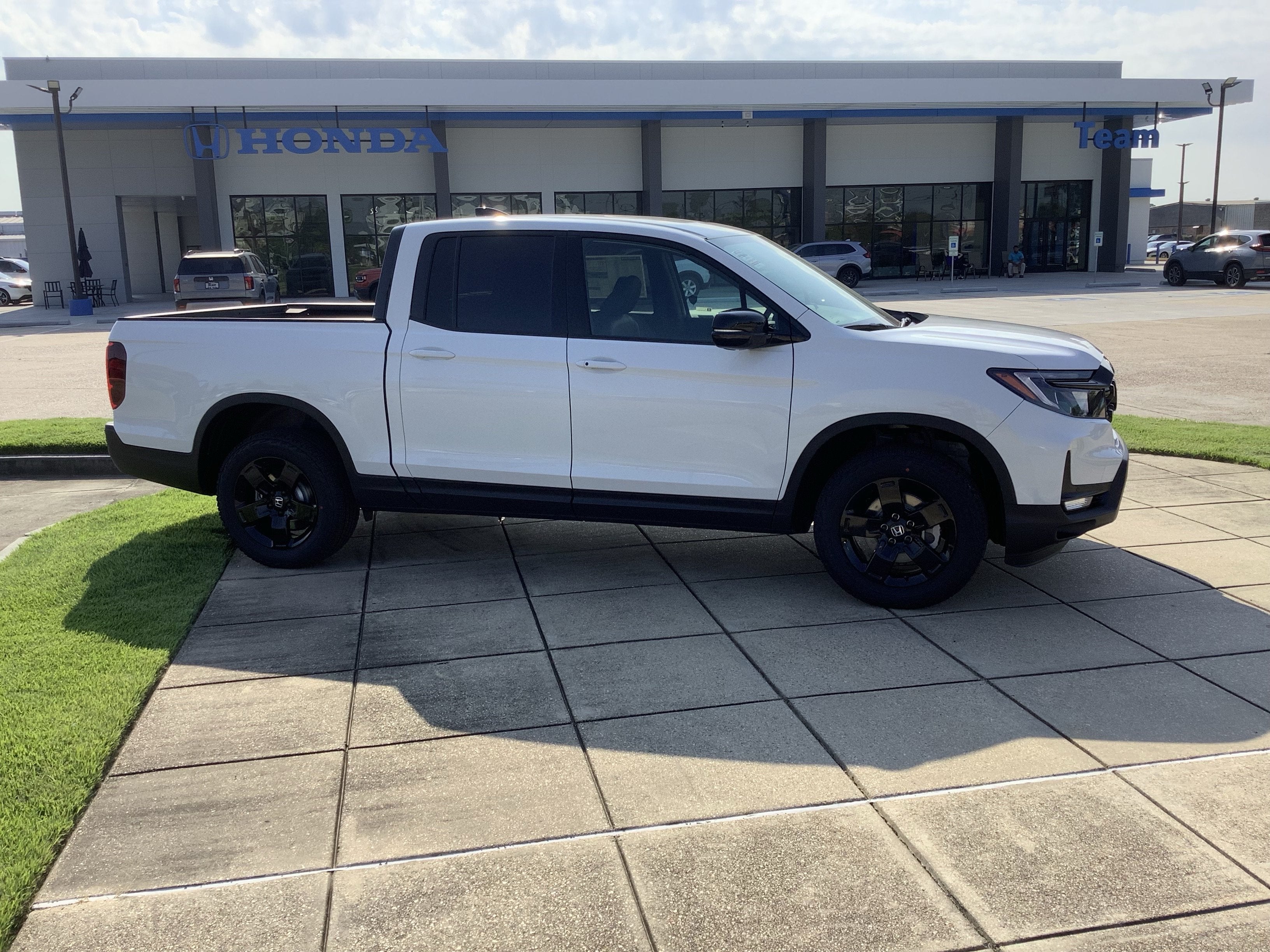 2026 Honda Ridgeline Black Edition Two-Tone