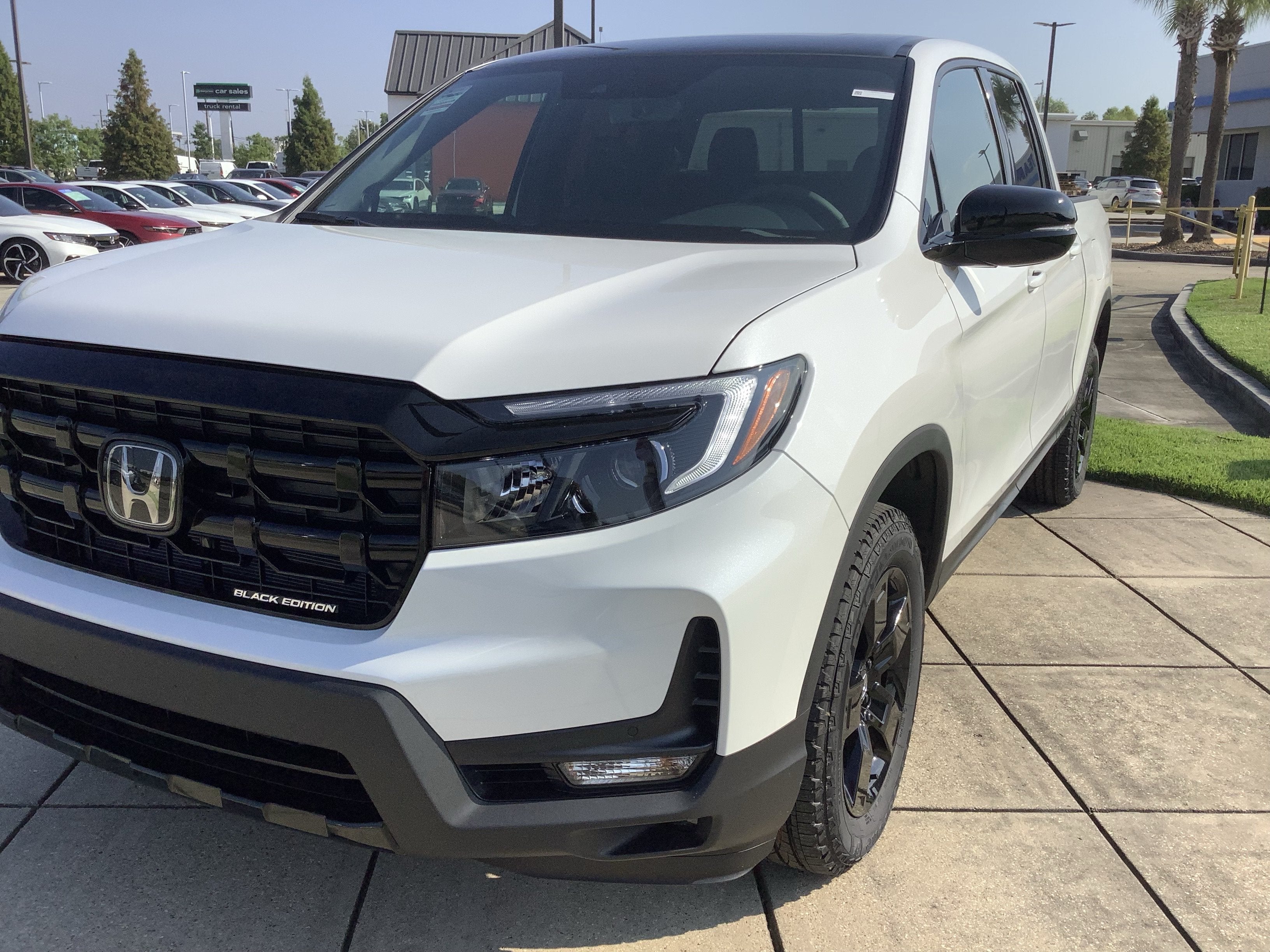 2026 Honda Ridgeline Black Edition Two-Tone
