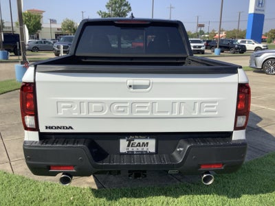 2026 Honda Ridgeline Black Edition Two-Tone