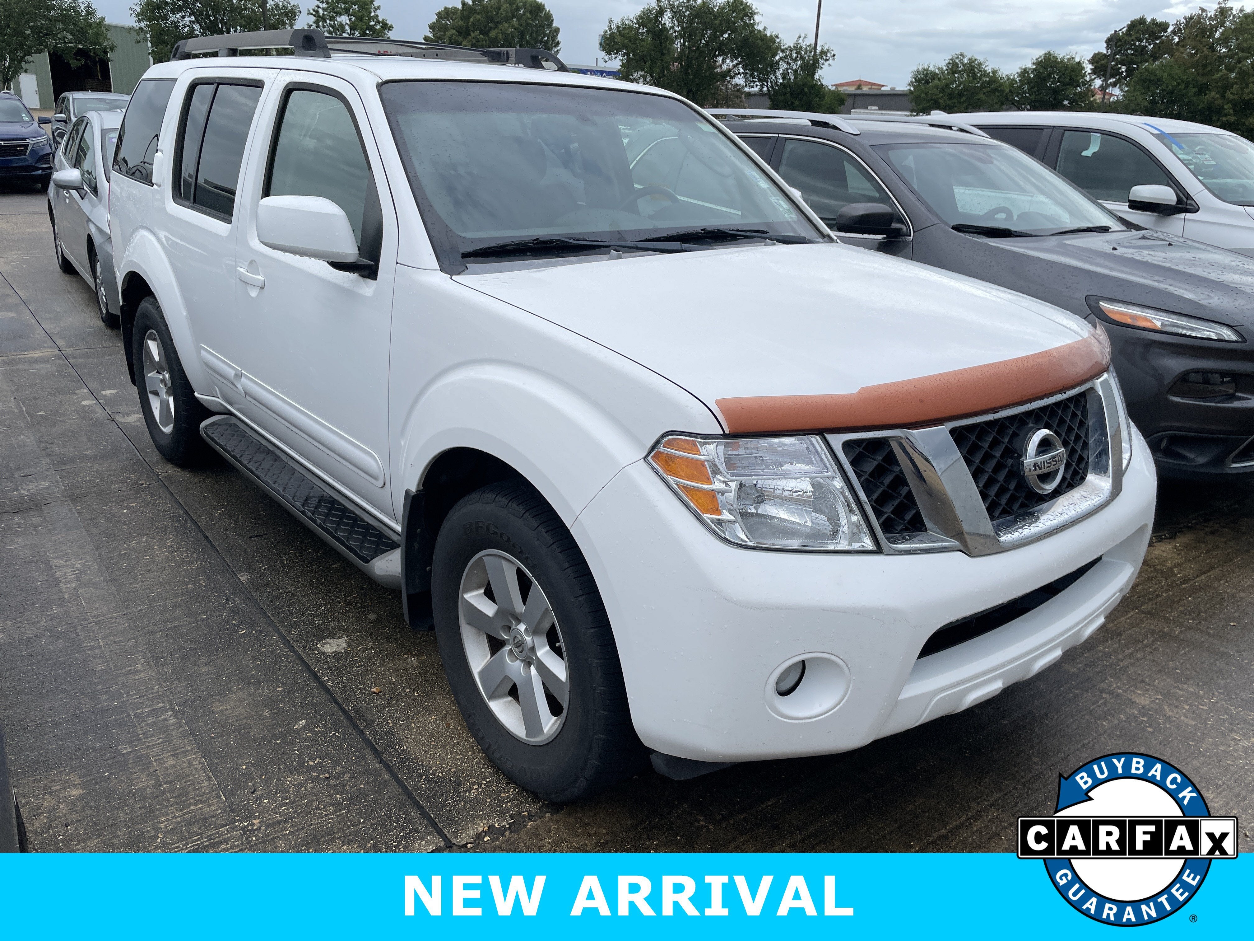 2008 Nissan Pathfinder LE