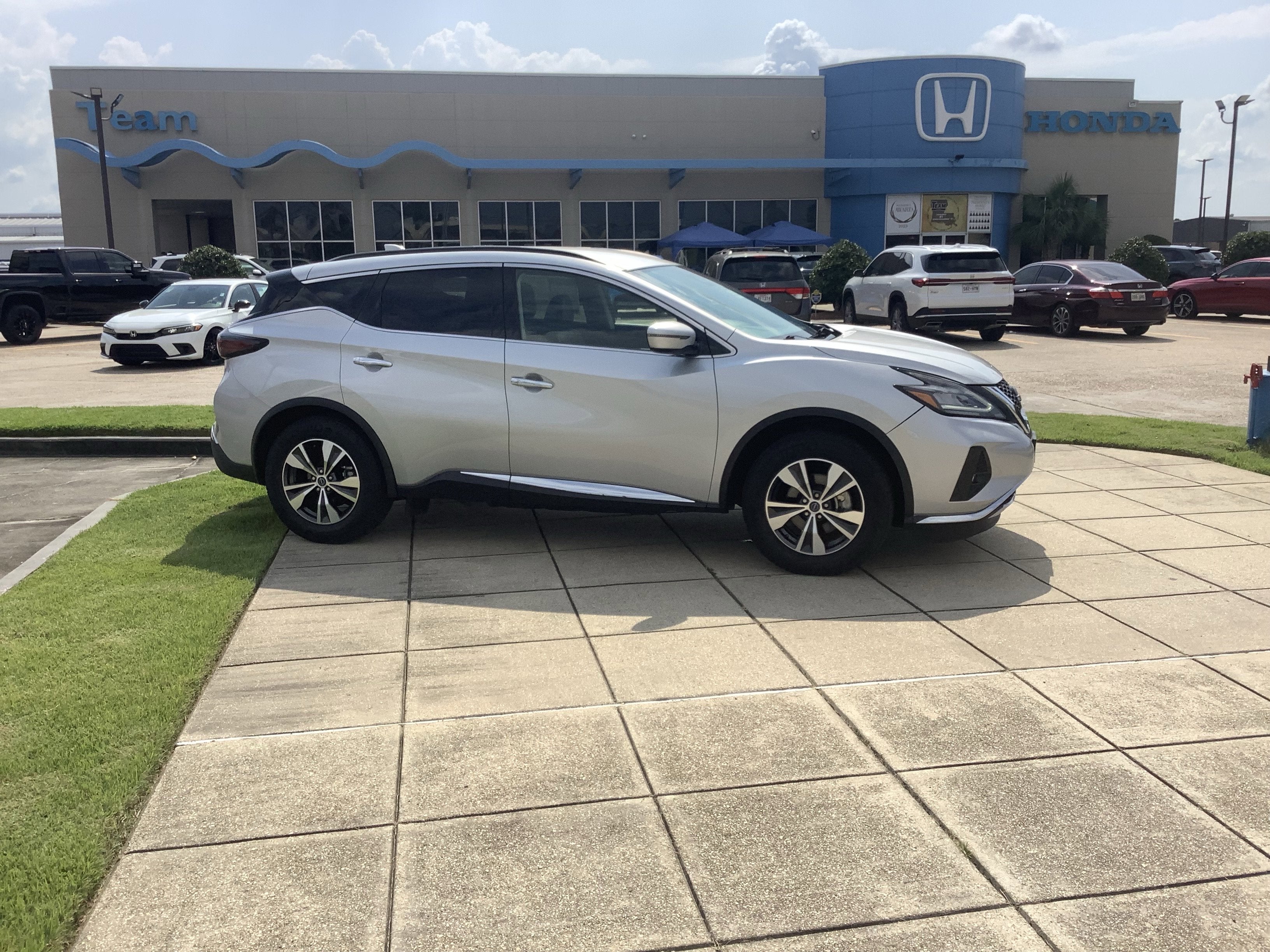 2023 Nissan Murano SV