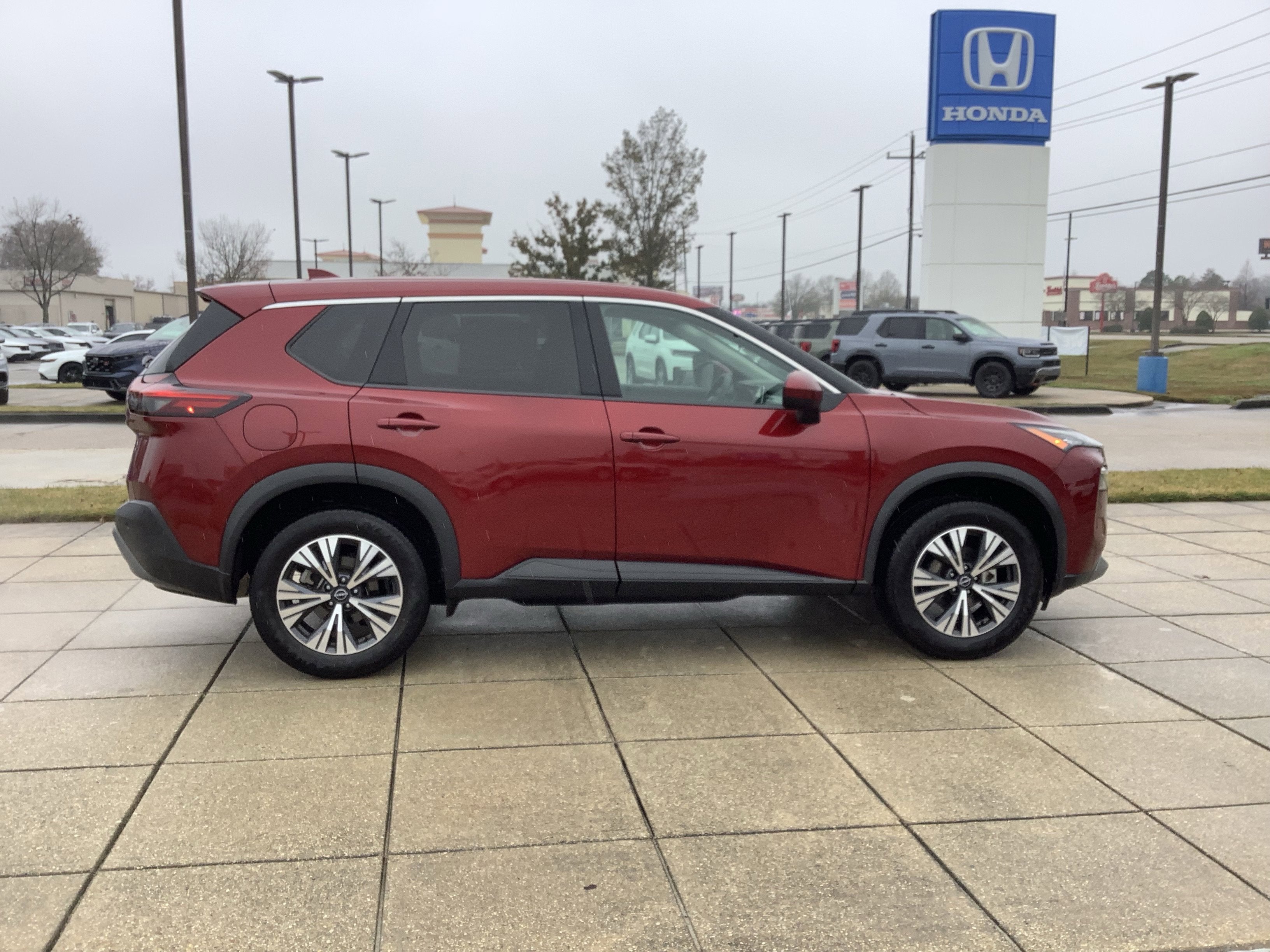 2023 Nissan Rogue SV