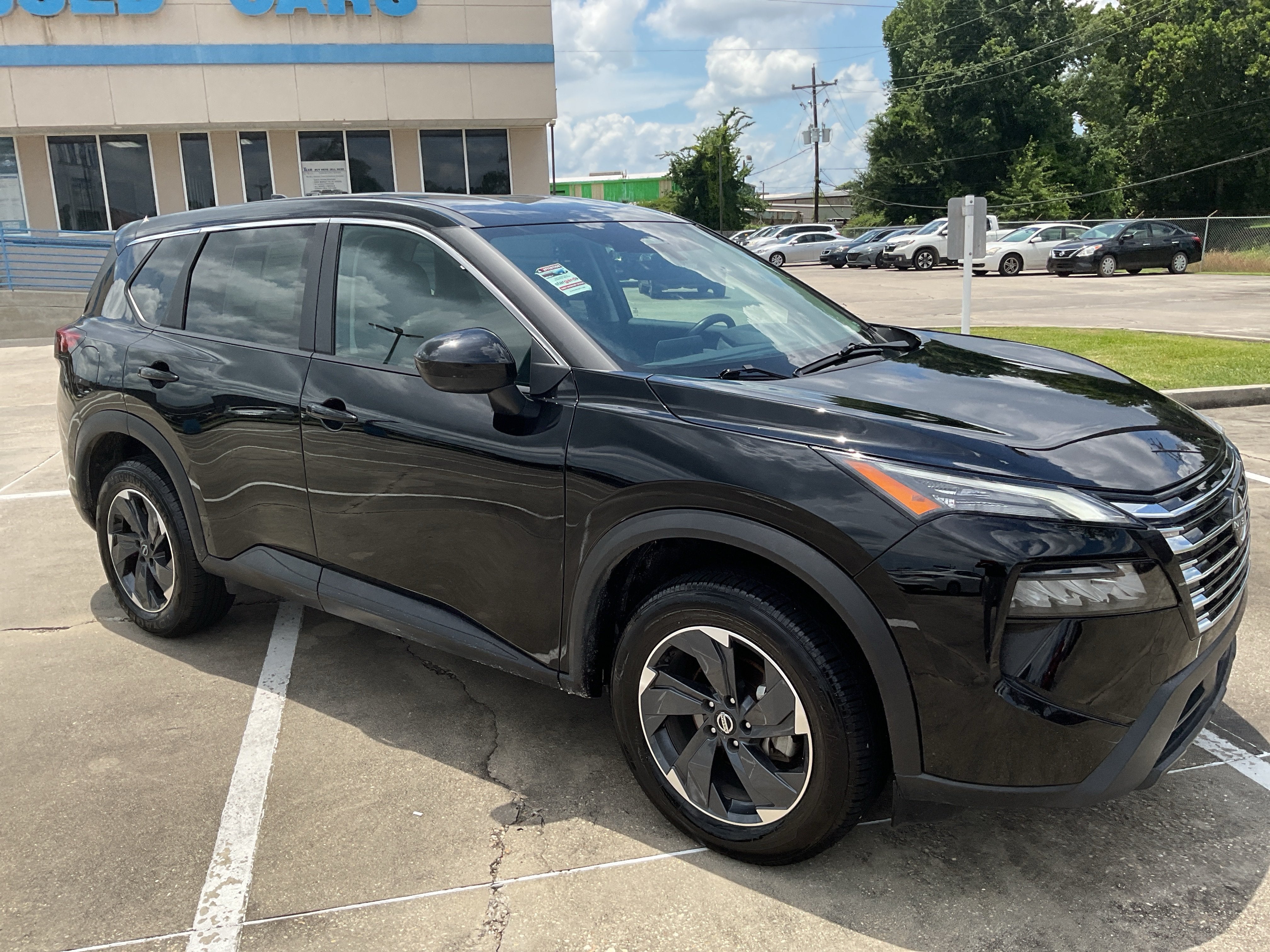 2025 Nissan Rogue SV