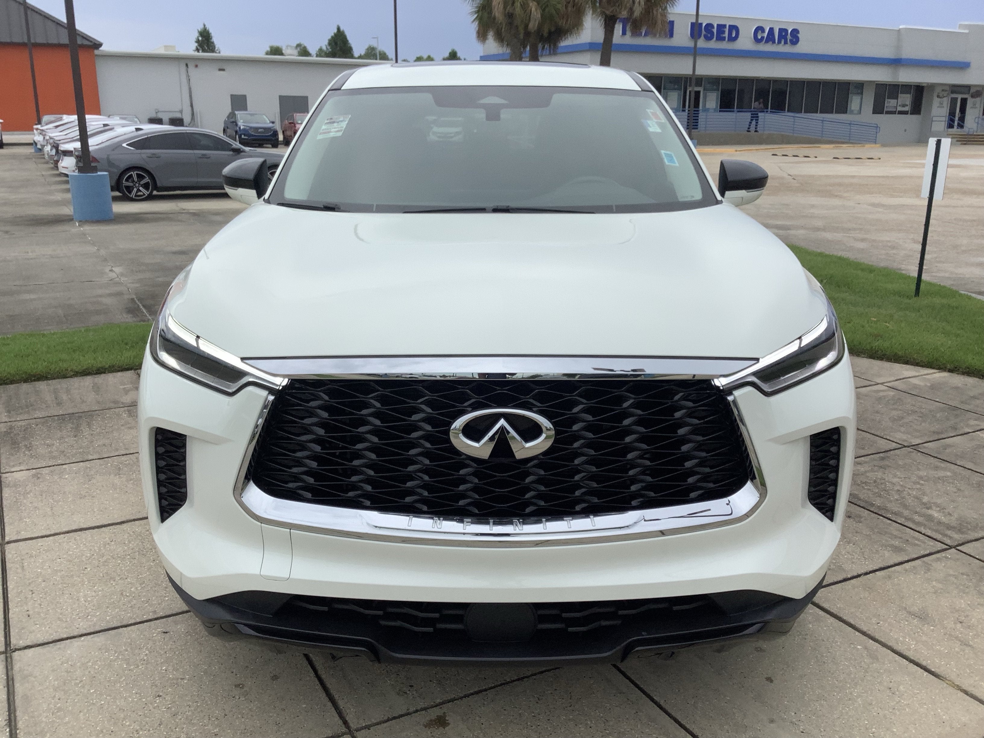 2024 INFINITI QX60 PURE