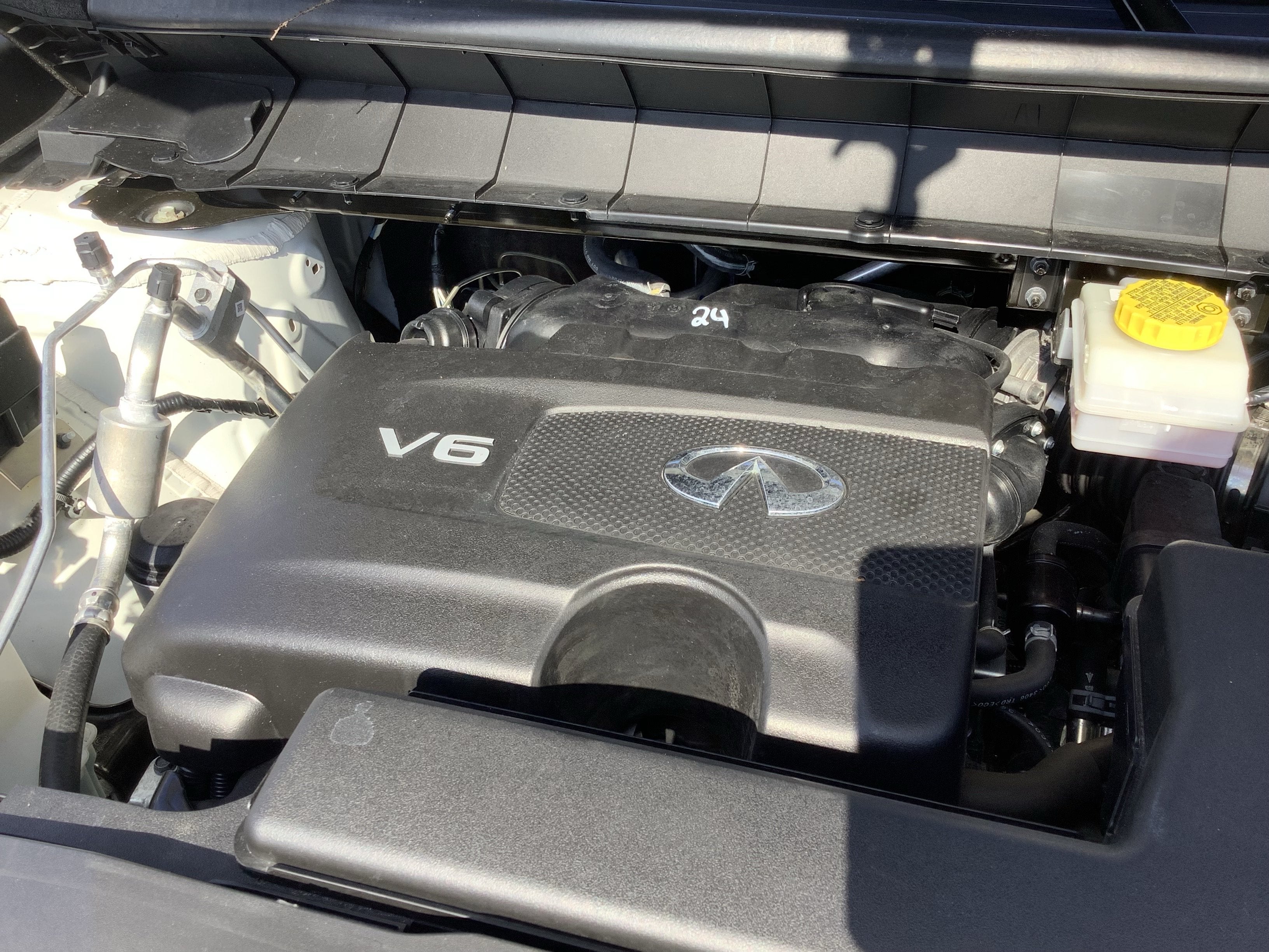 2024 INFINITI QX60 LUXE