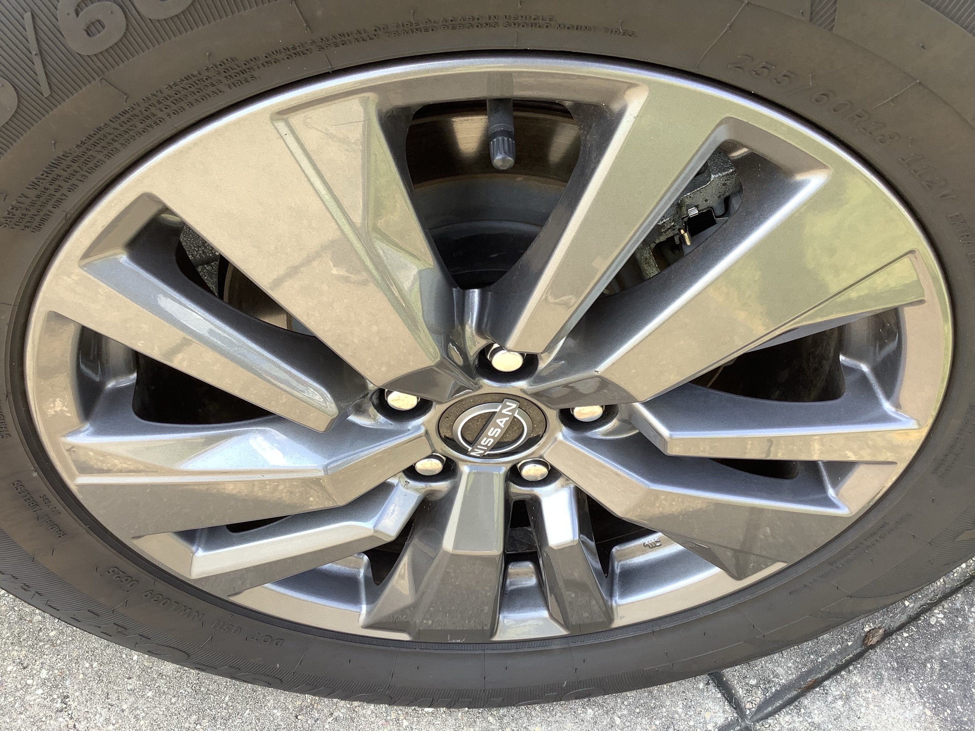 2024 Nissan Pathfinder S