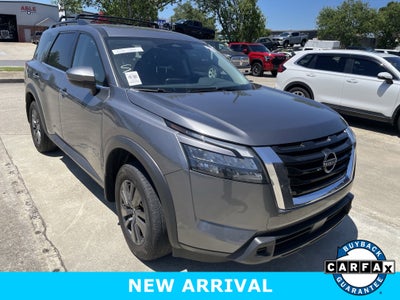 2023 Nissan Pathfinder SV