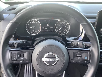 2023 Nissan Pathfinder SV