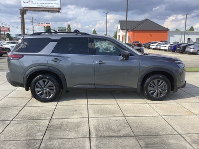 2023 Nissan Pathfinder SV