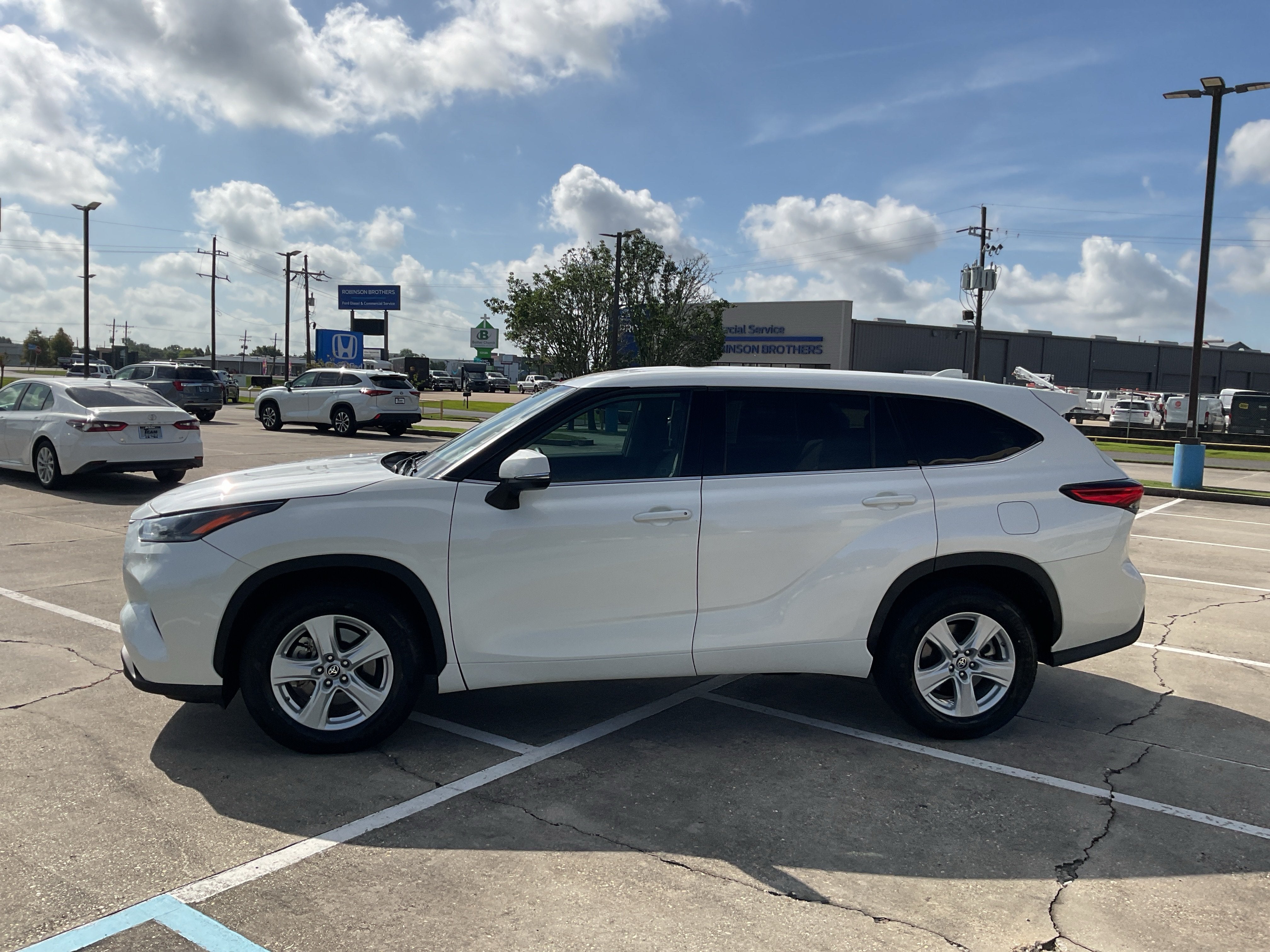 2021 Toyota Highlander L