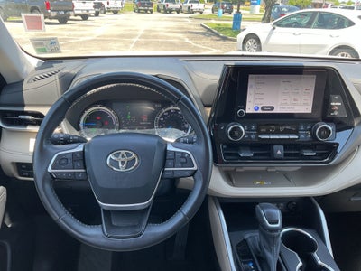 2023 Toyota Highlander Hybrid XLE