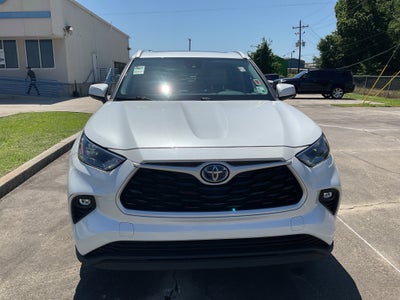 2023 Toyota Highlander Hybrid XLE