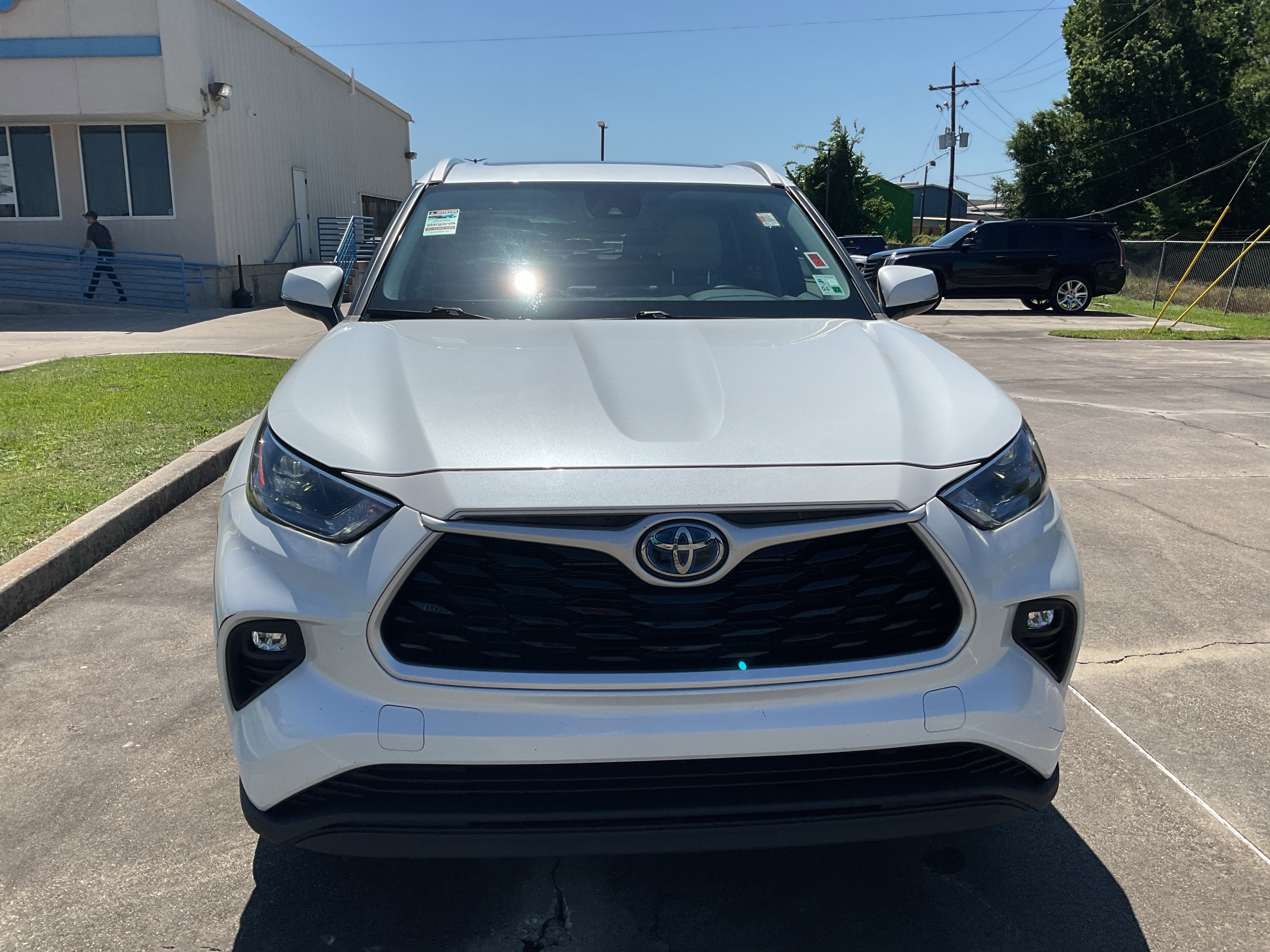 2023 Toyota Highlander Hybrid XLE