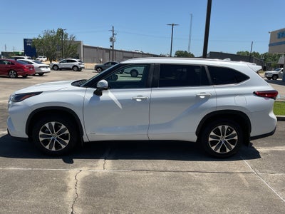 2023 Toyota Highlander Hybrid XLE
