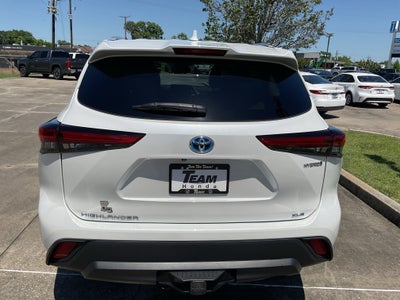 2023 Toyota Highlander Hybrid XLE