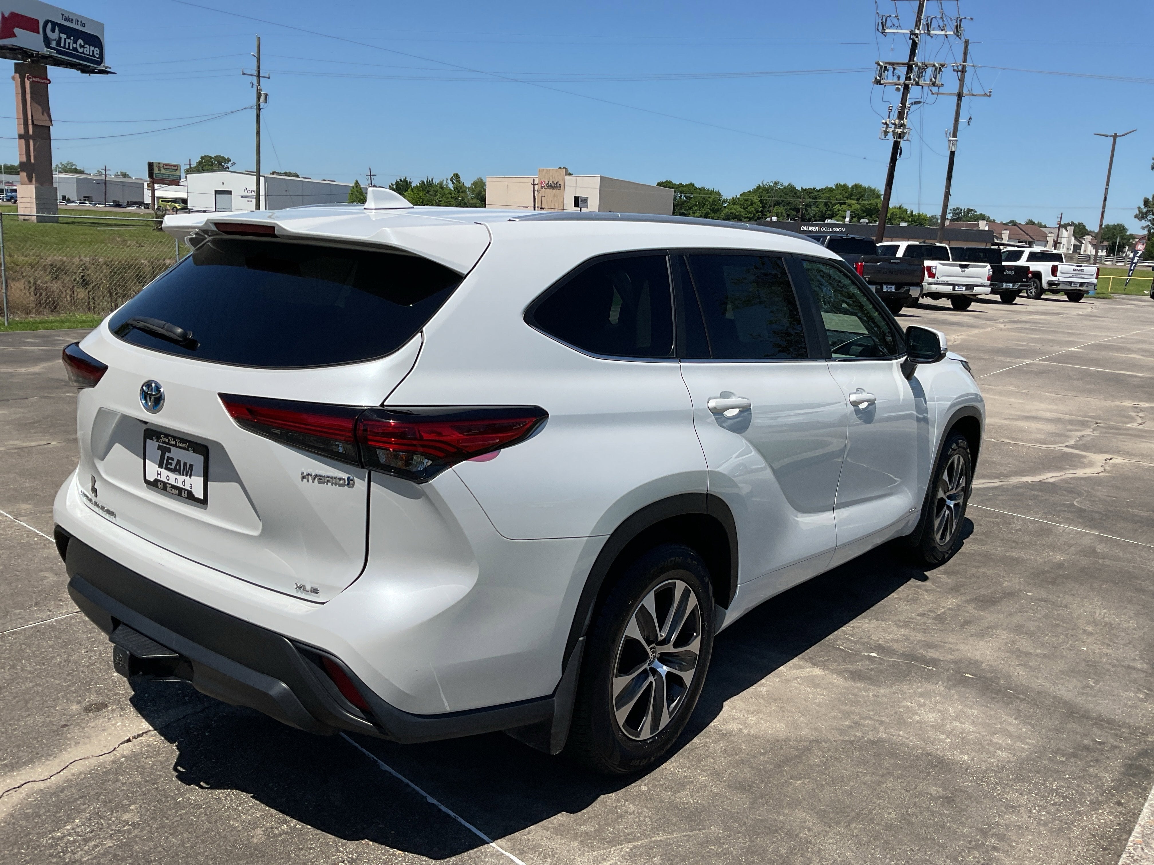 2023 Toyota Highlander Hybrid XLE
