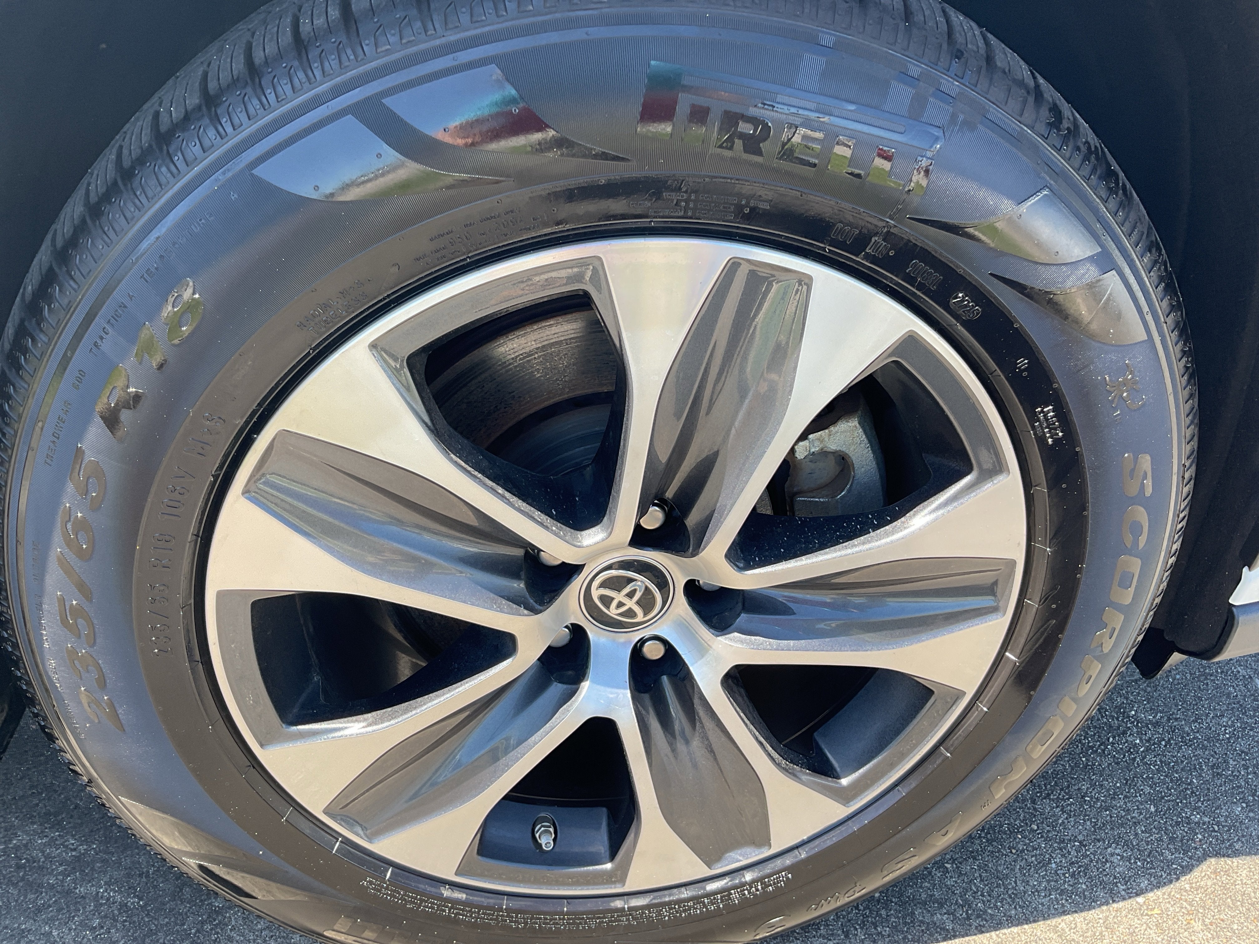 2023 Toyota Highlander Hybrid XLE