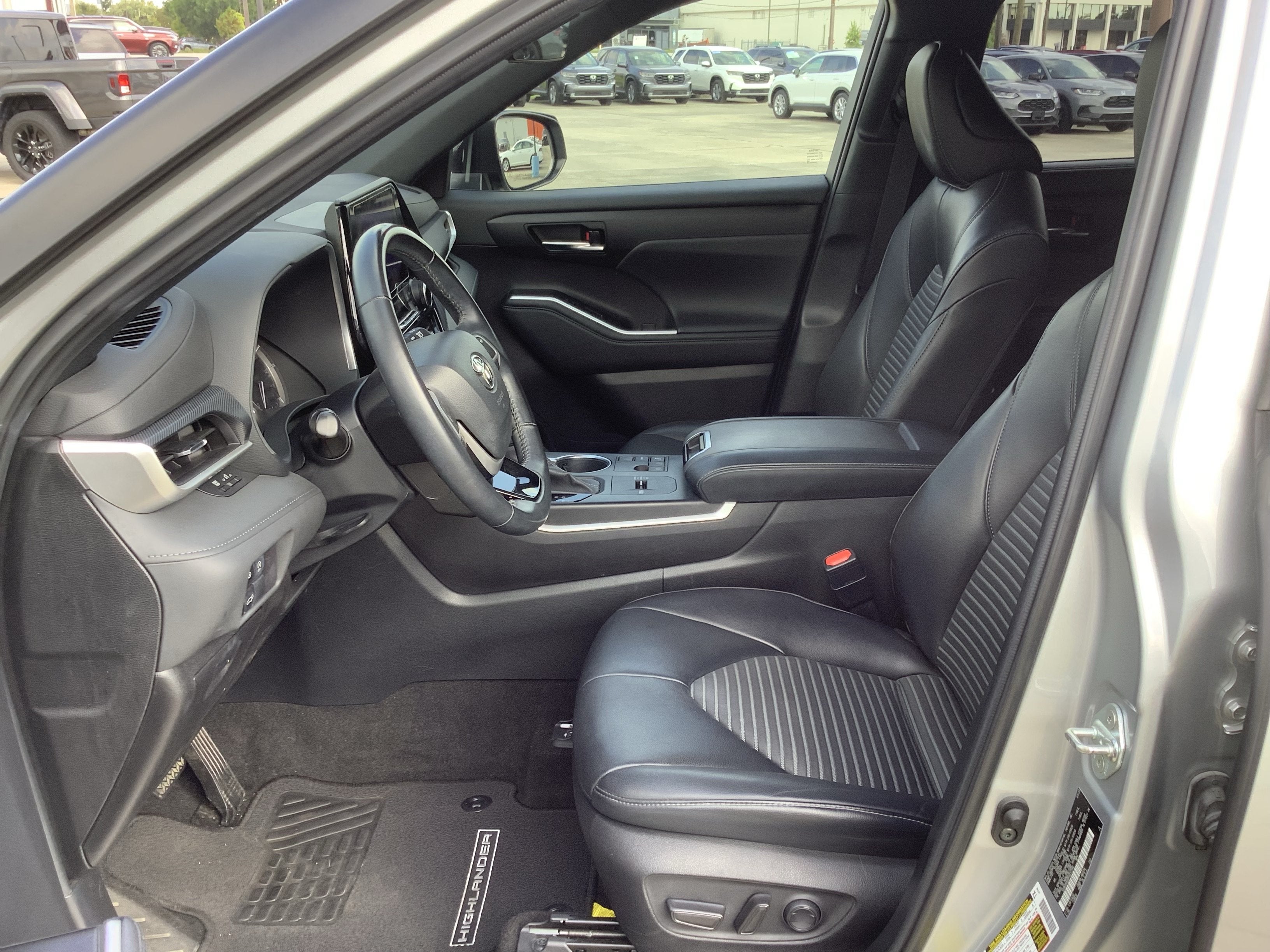 2023 Toyota Highlander XSE