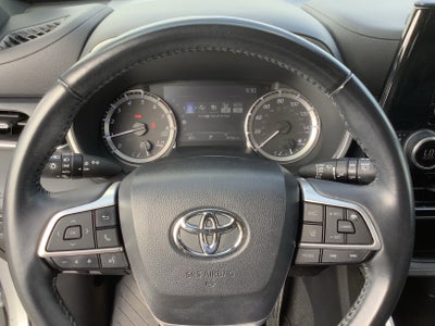 2023 Toyota Highlander XSE
