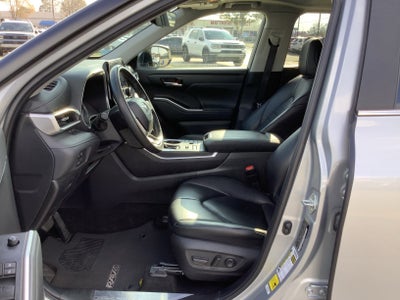 2024 Toyota Highlander XLE