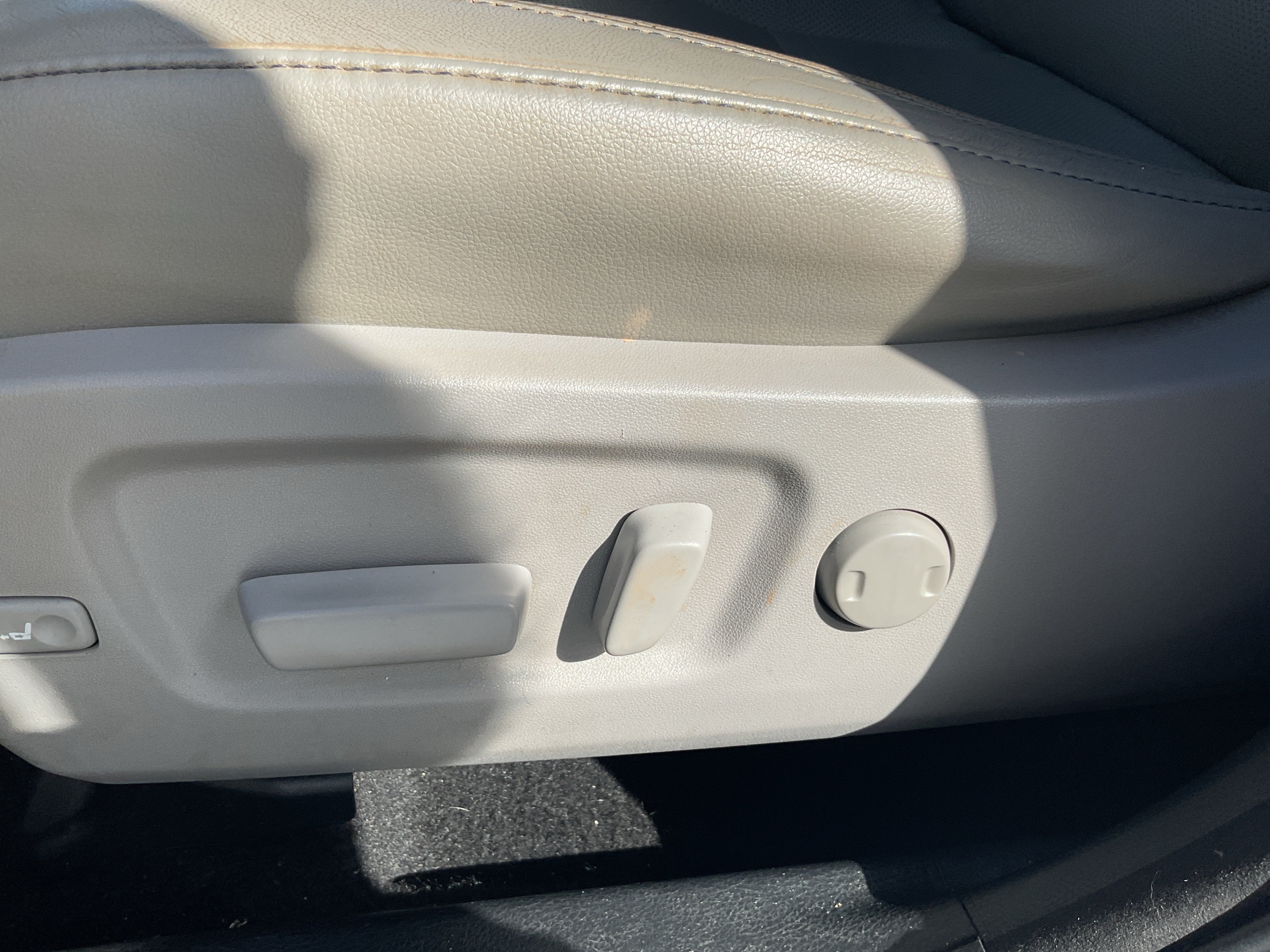 2016 Toyota Highlander Limited Platinum