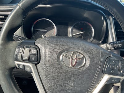 2016 Toyota Highlander Limited Platinum