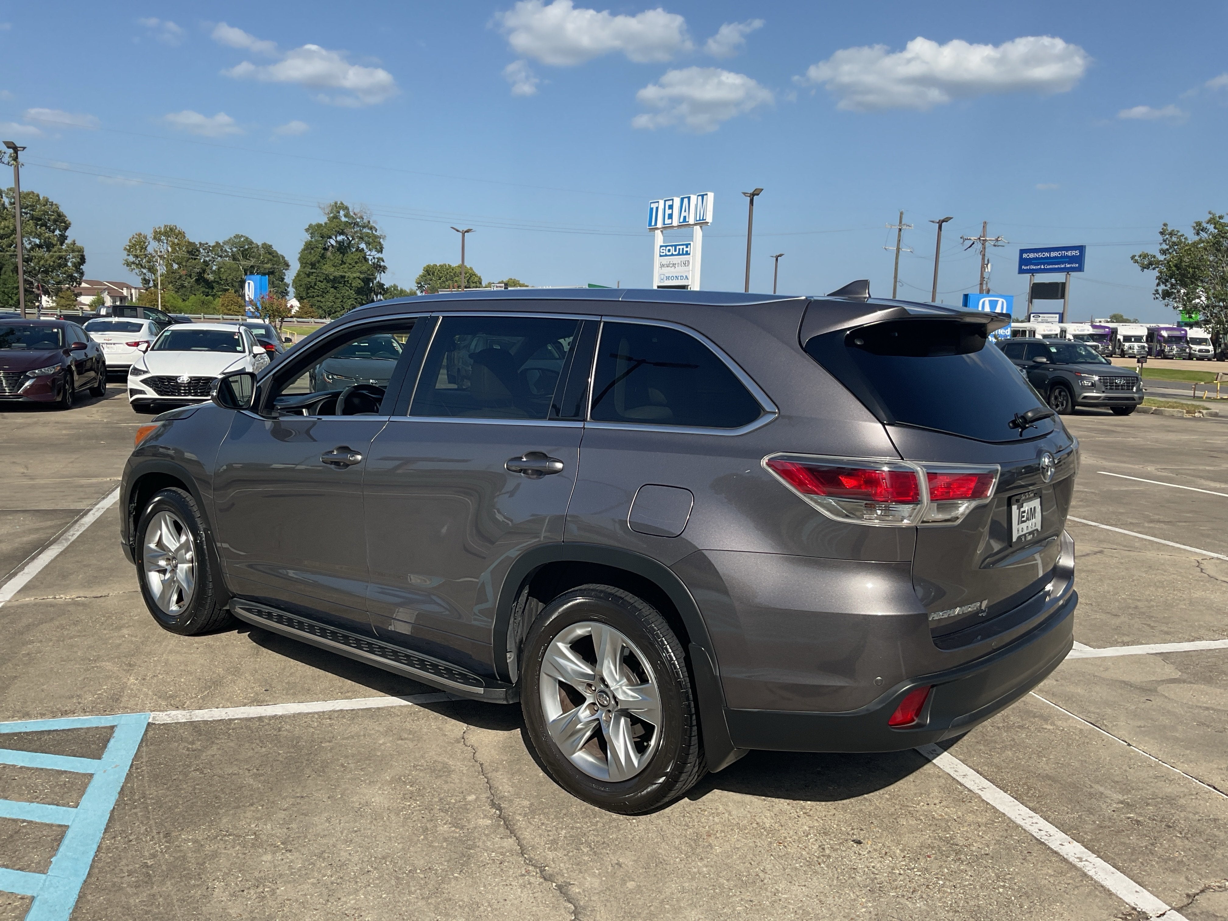 2016 Toyota Highlander Limited Platinum